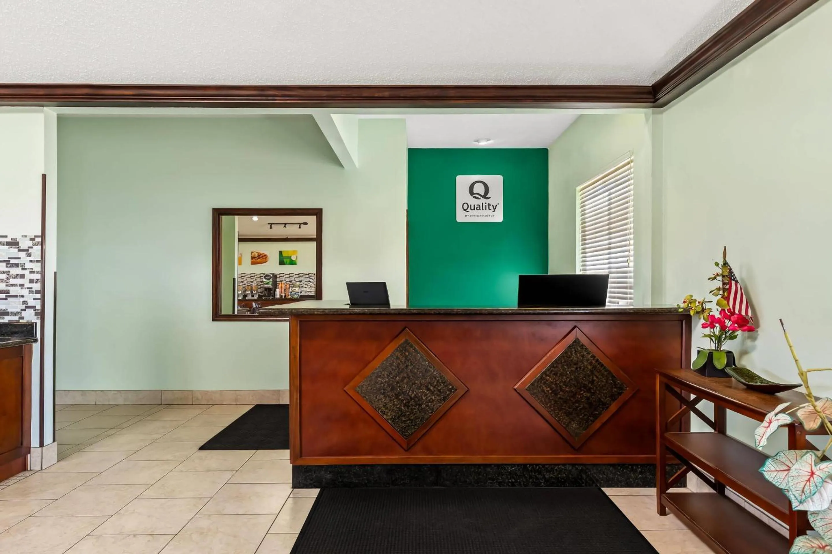 Lobby or reception in Quality Inn & Suites Seville