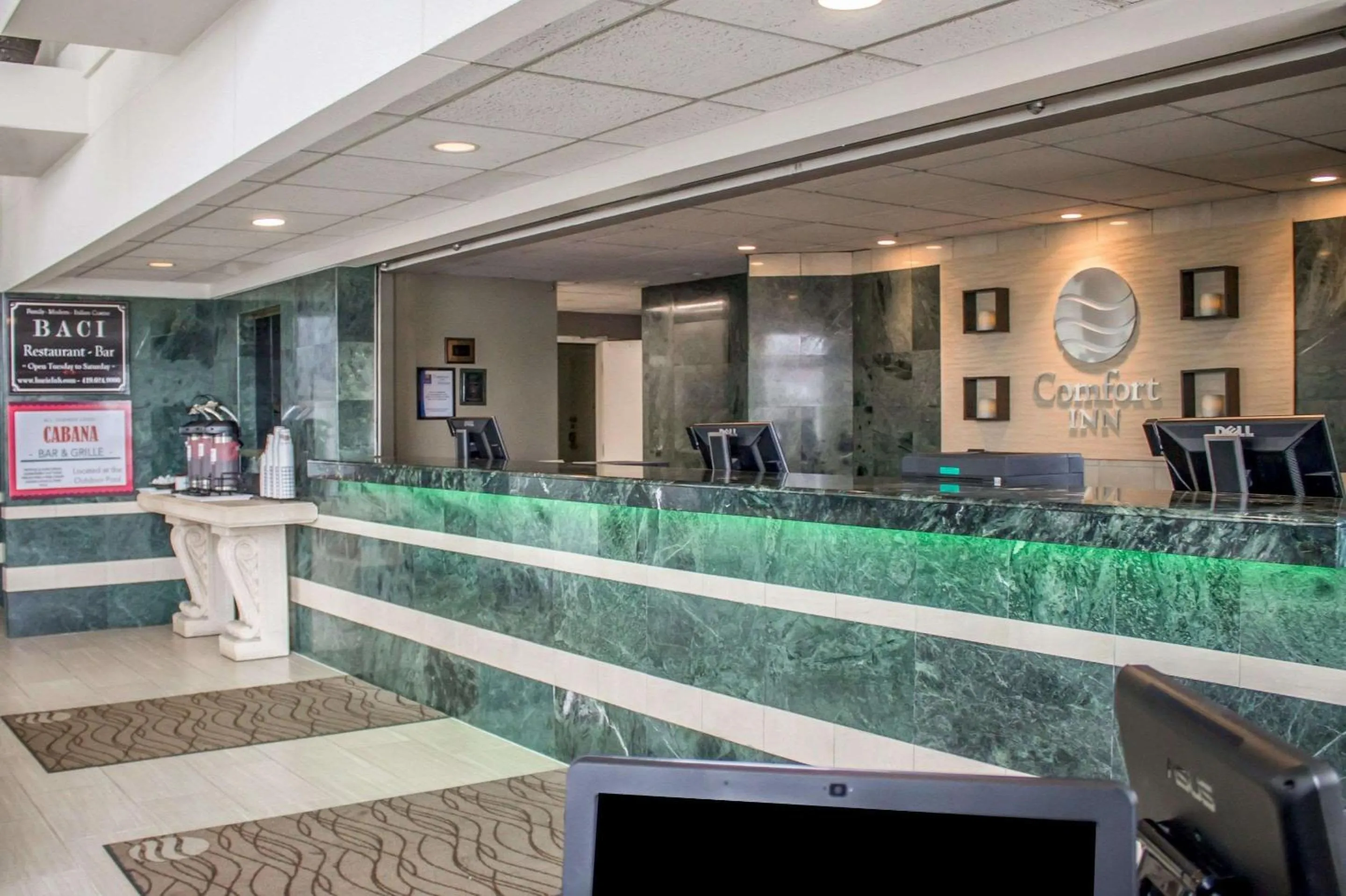 Lobby or reception in Comfort Inn Sandusky