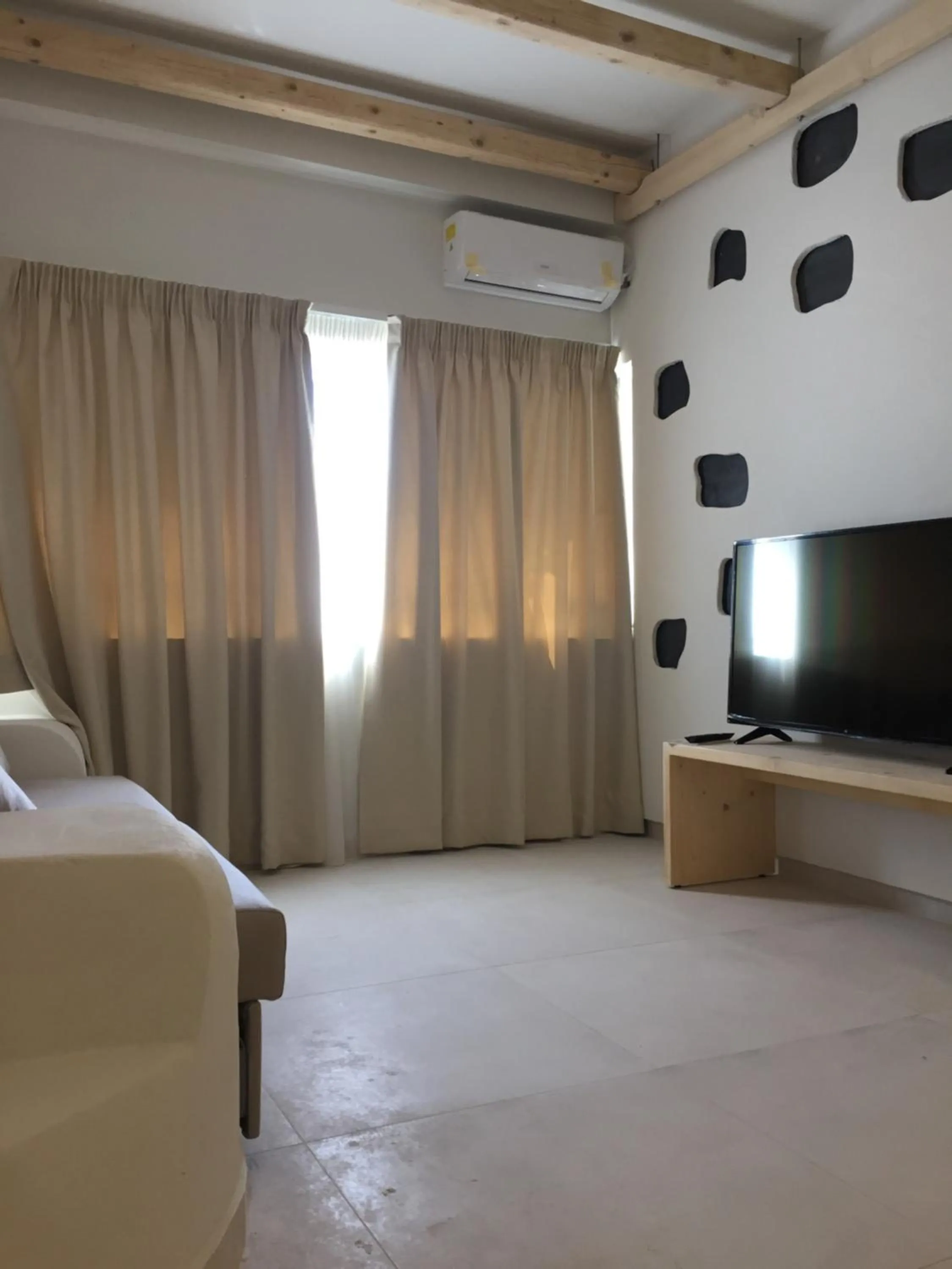 TV and multimedia in My Athens Place