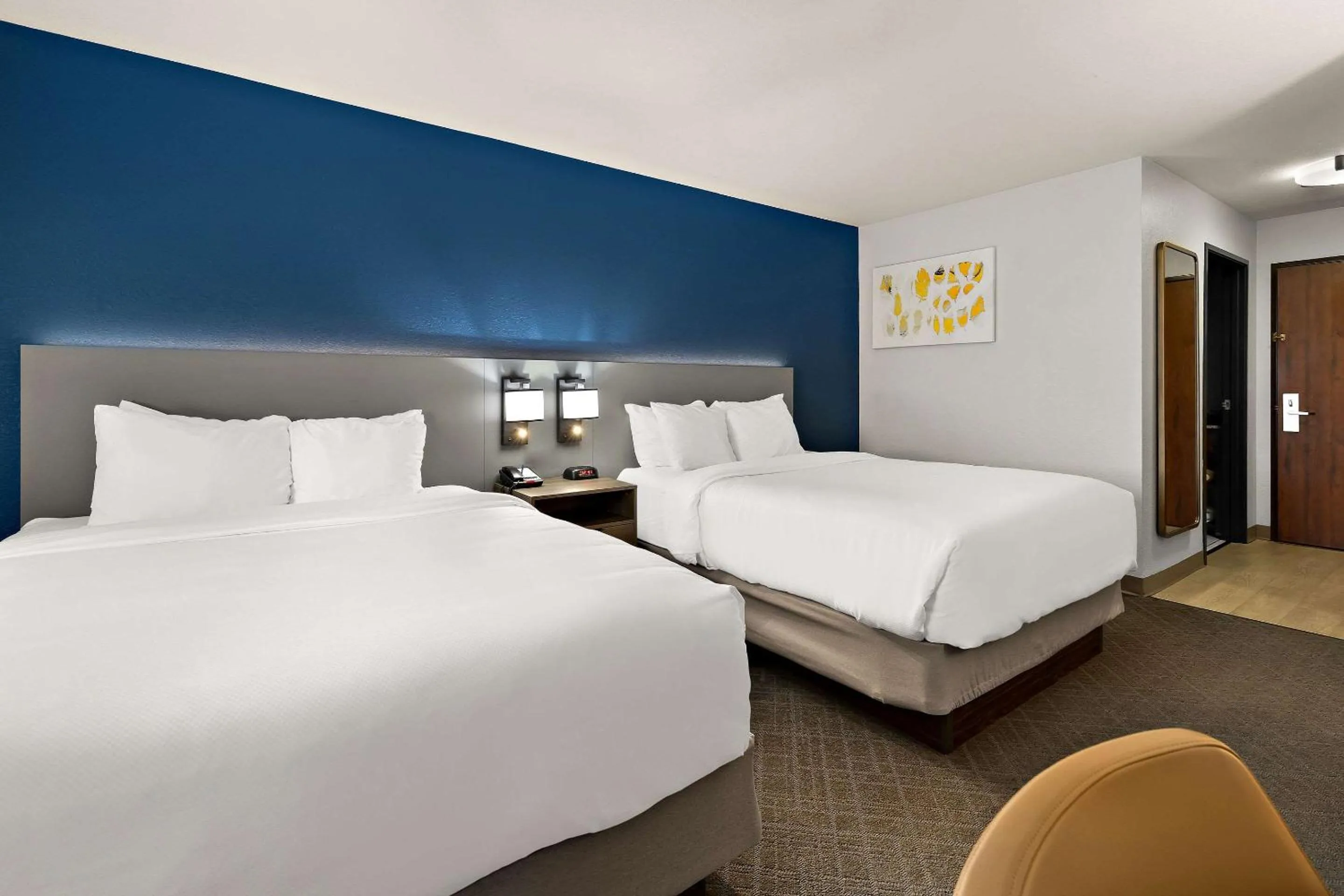 Bedroom, Bed in Comfort Inn & Suites Fremont