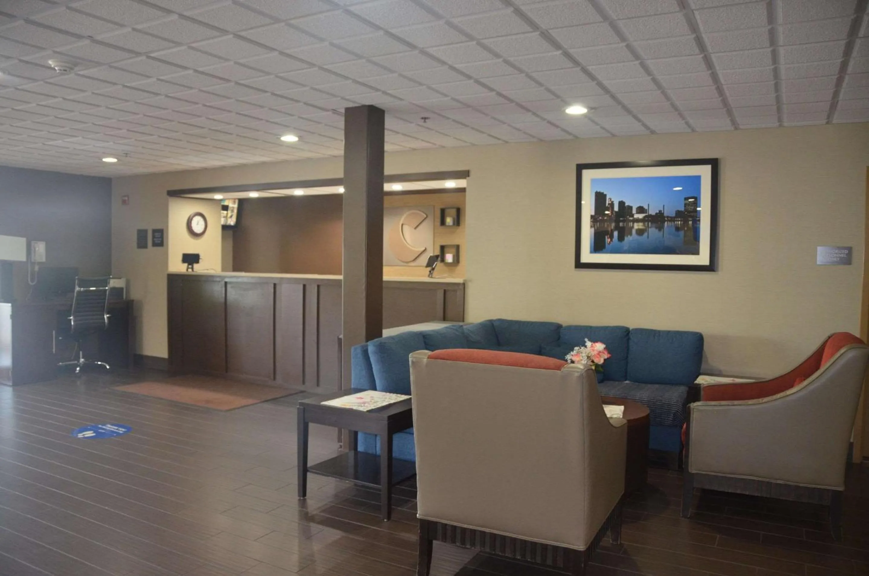 Lobby or reception in Comfort Inn & Suites Maumee - Toledo I80-90