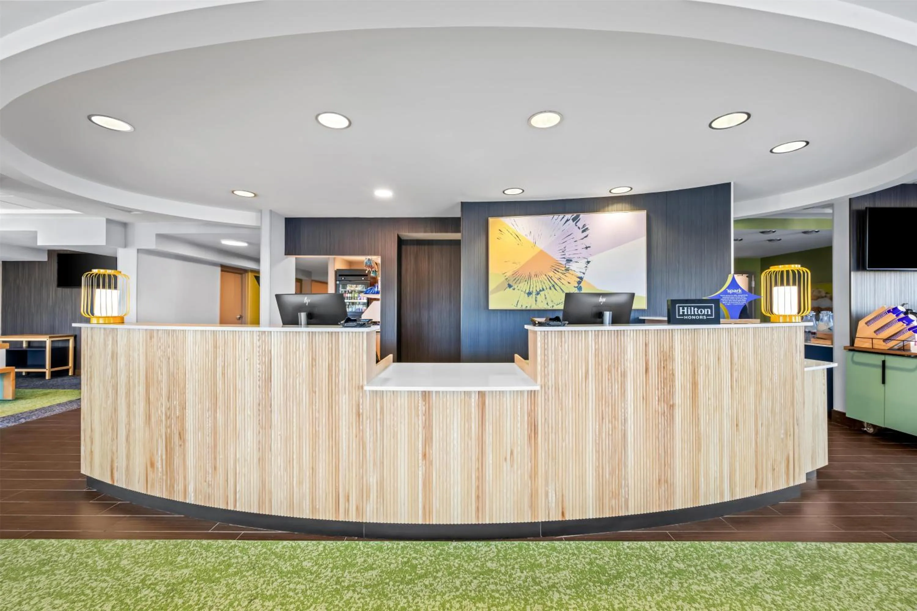 Lobby or reception in Spark By Hilton Cleveland Beachwood