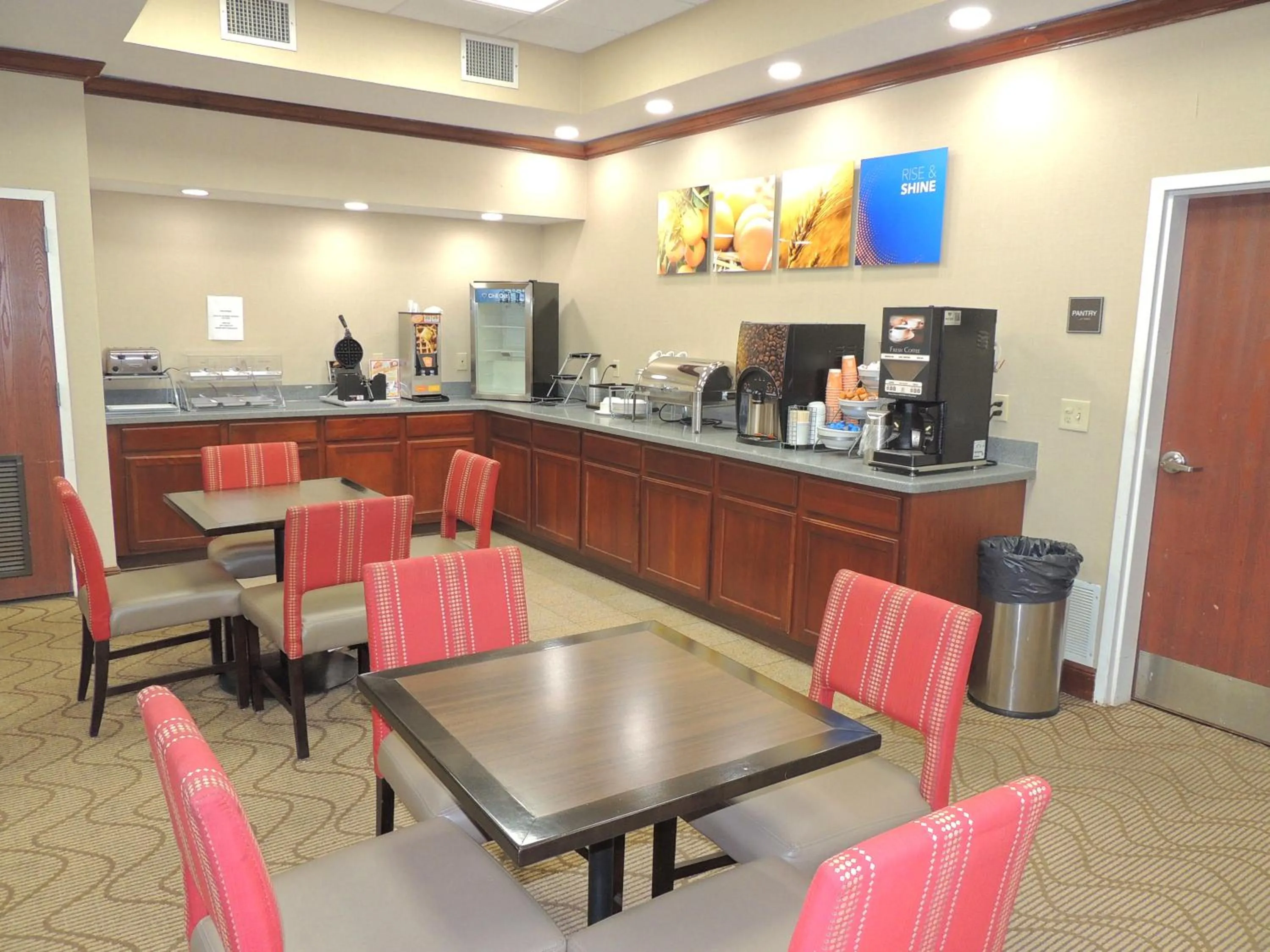 Breakfast in Comfort Suites Twinsburg