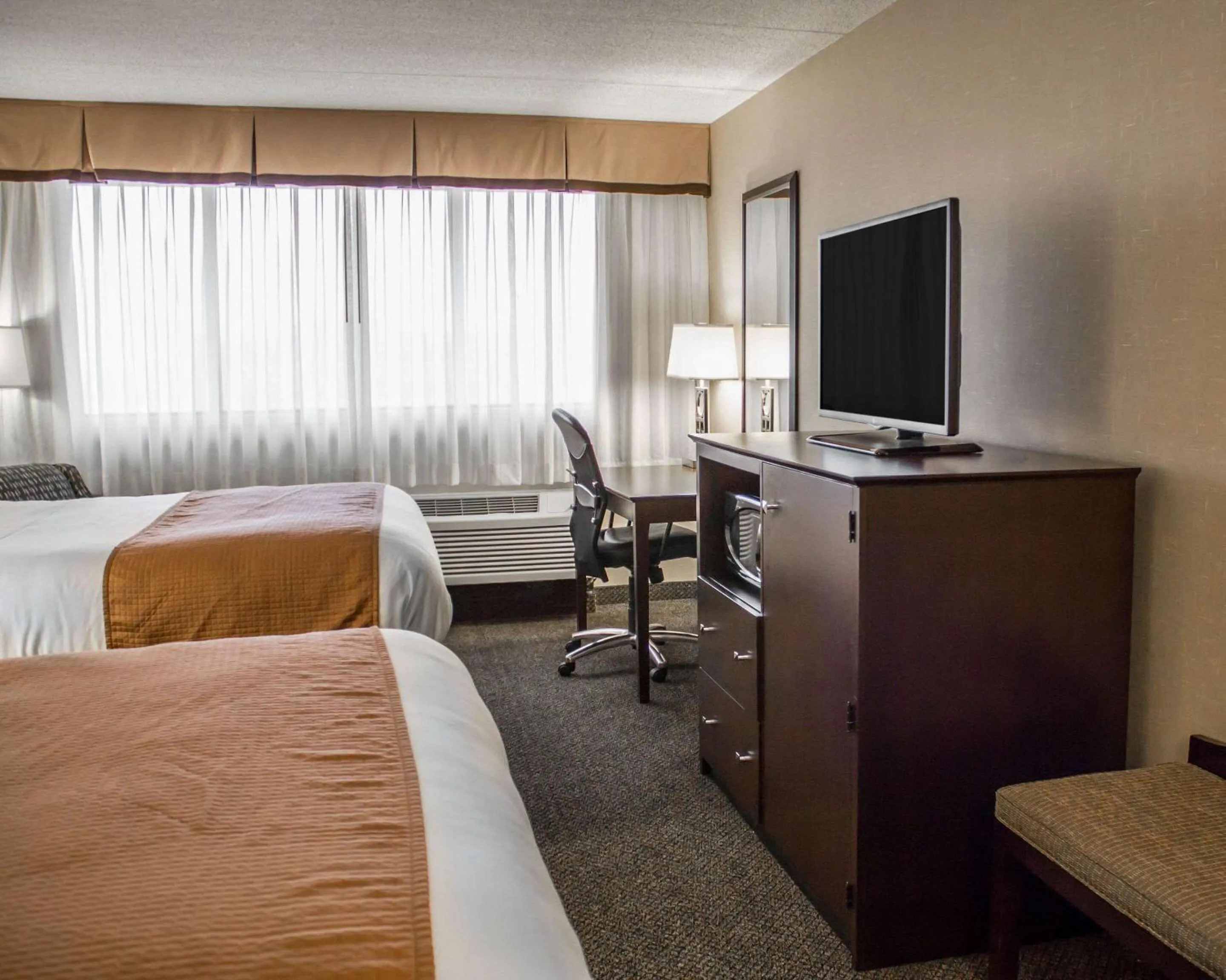 Bedroom, Bed in Comfort Inn & Suites Wadsworth