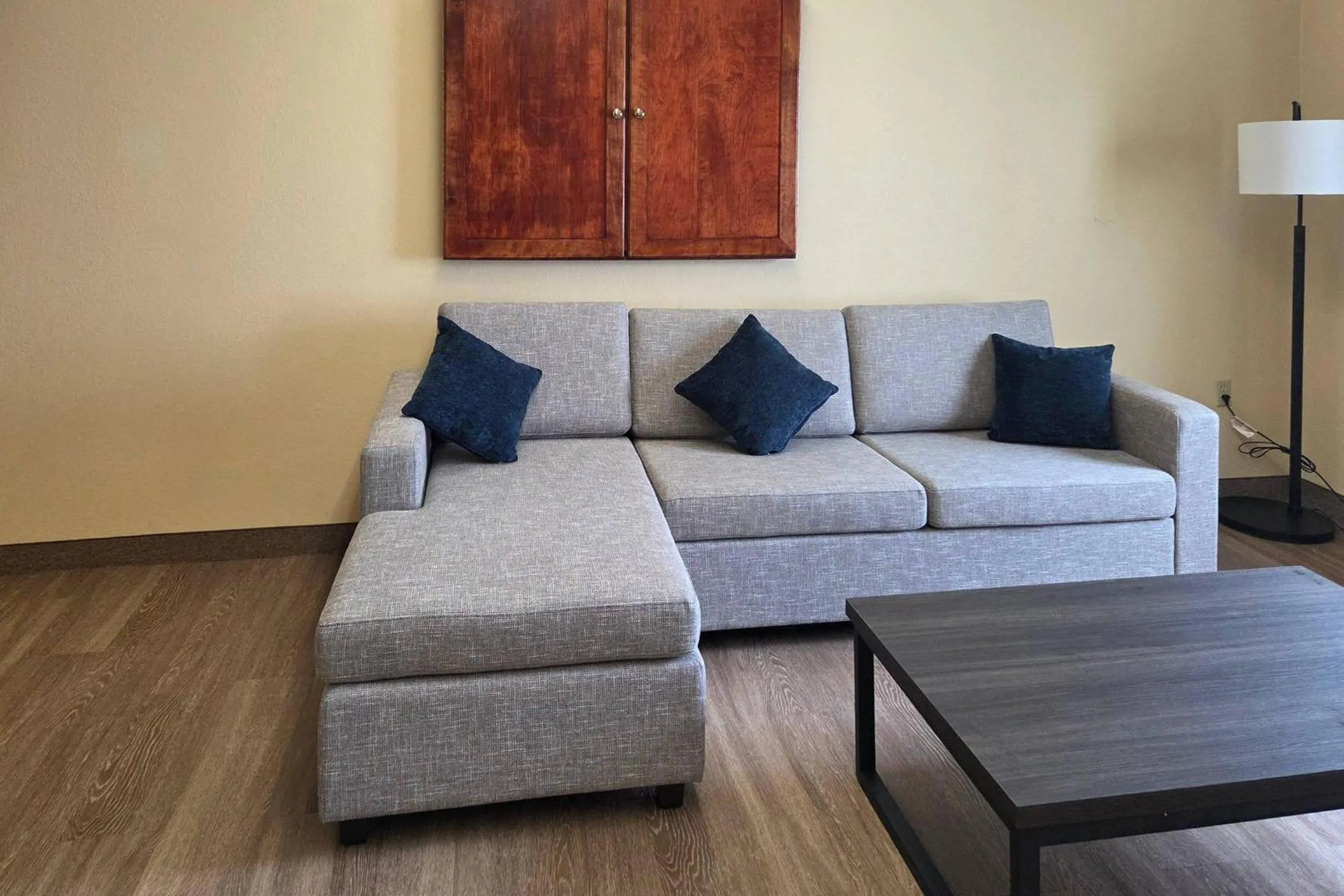 Bedroom in Quality Inn & Suites Bellville - Mansfield