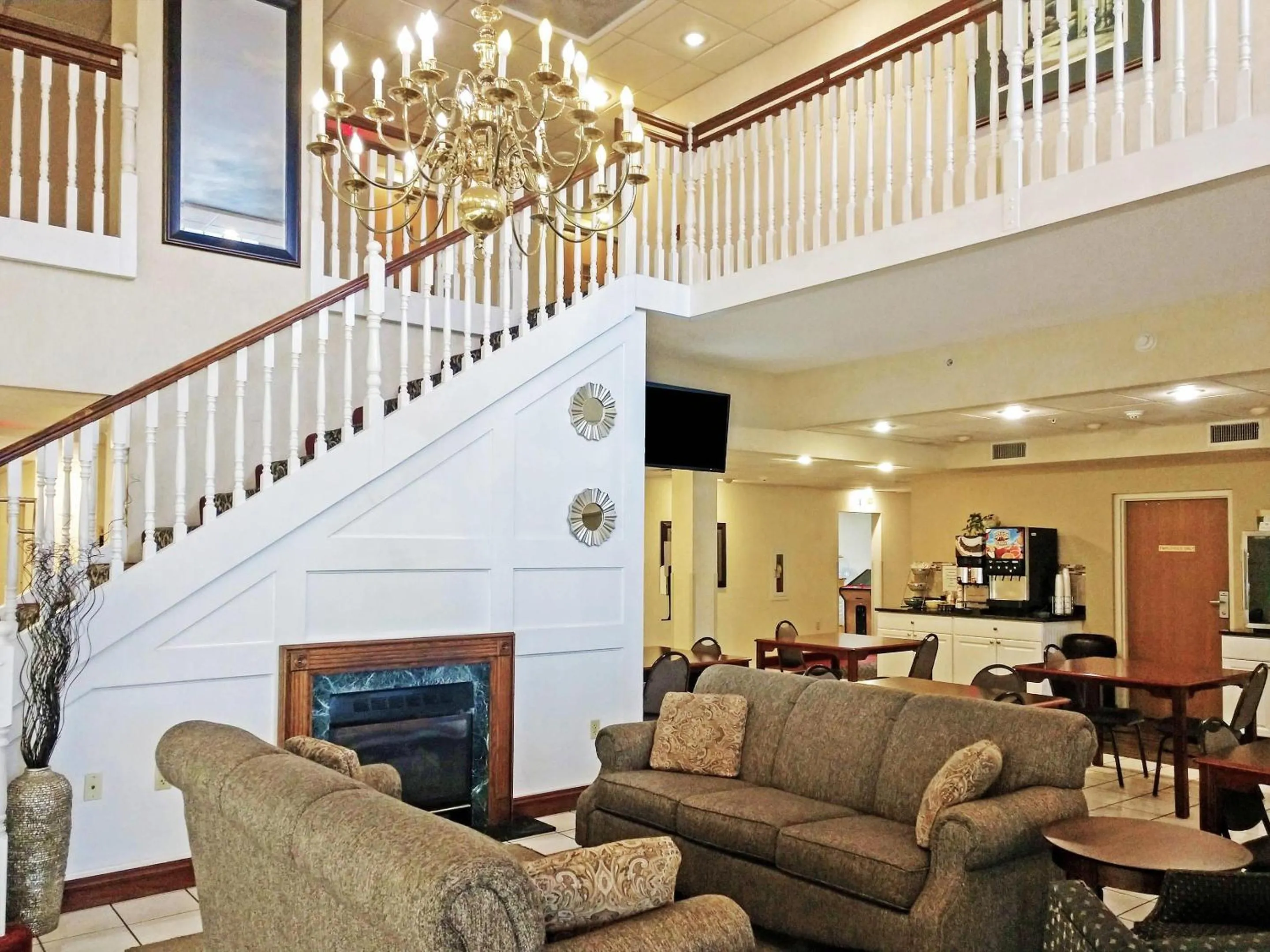 Lobby or reception in Quality Inn & Suites Bellville - Mansfield