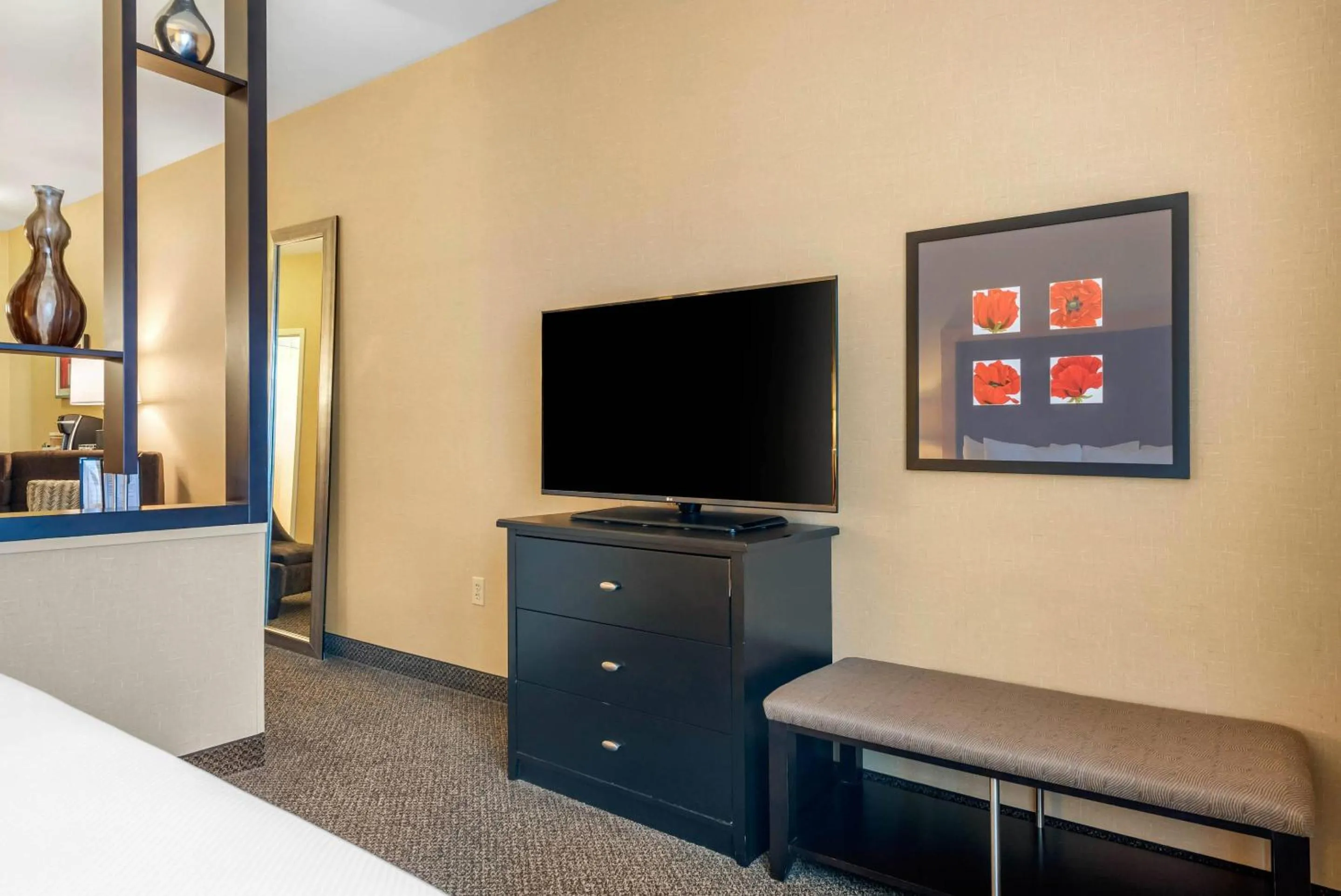 Bedroom in Cambria Hotel Akron - Canton Airport