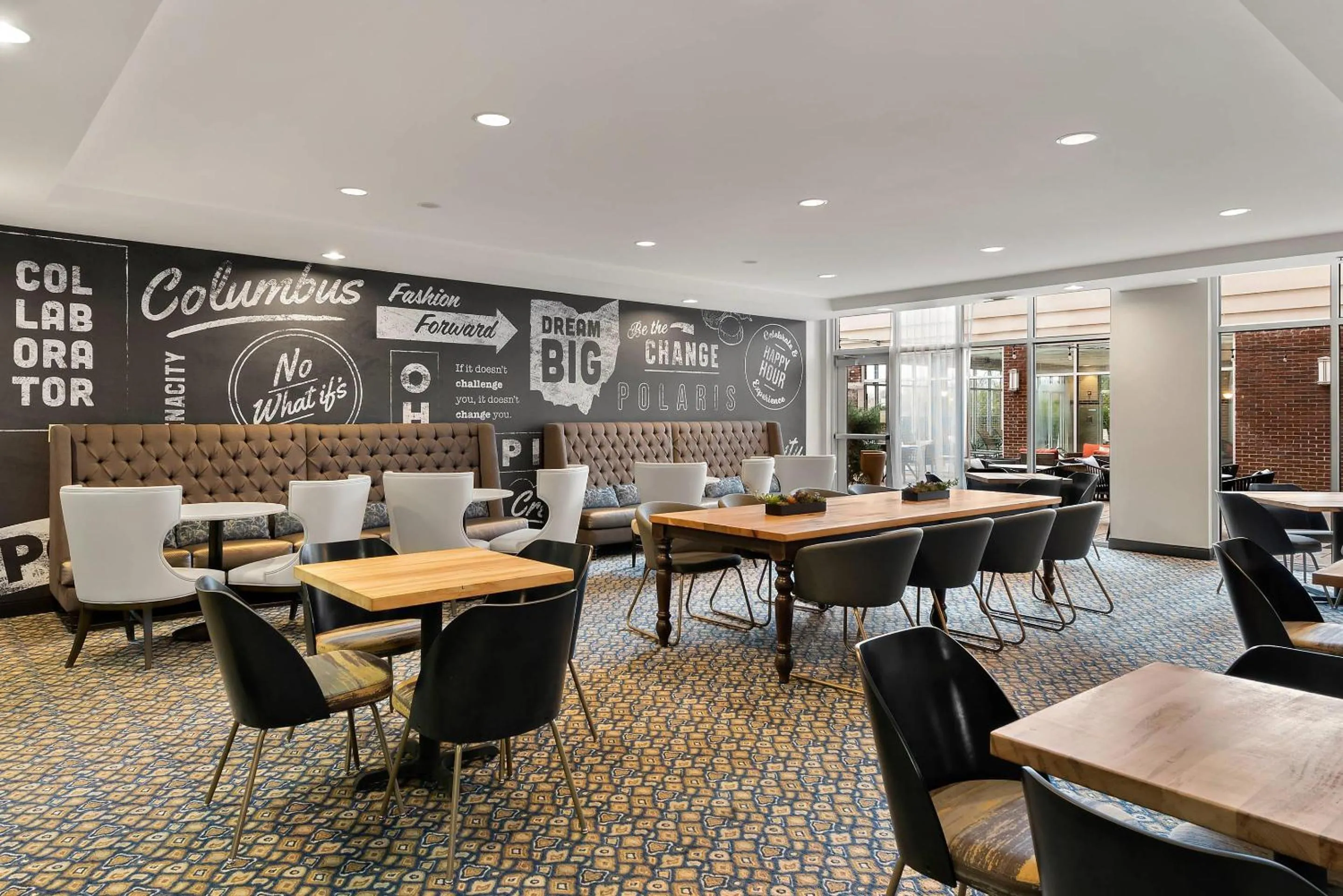 Lounge or bar in Cambria Hotel Columbus - Polaris