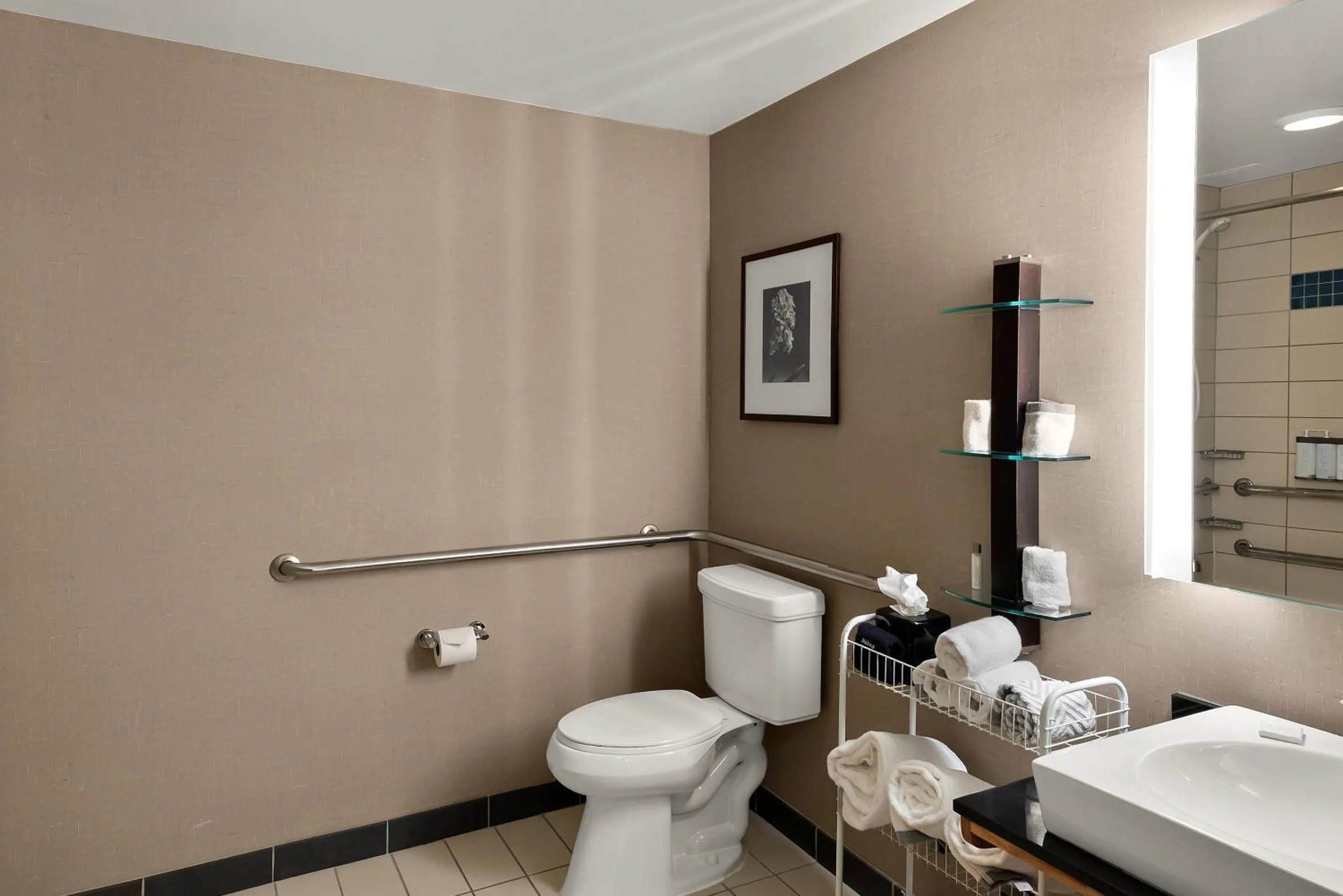 Bedroom in Cambria Hotel Columbus - Polaris