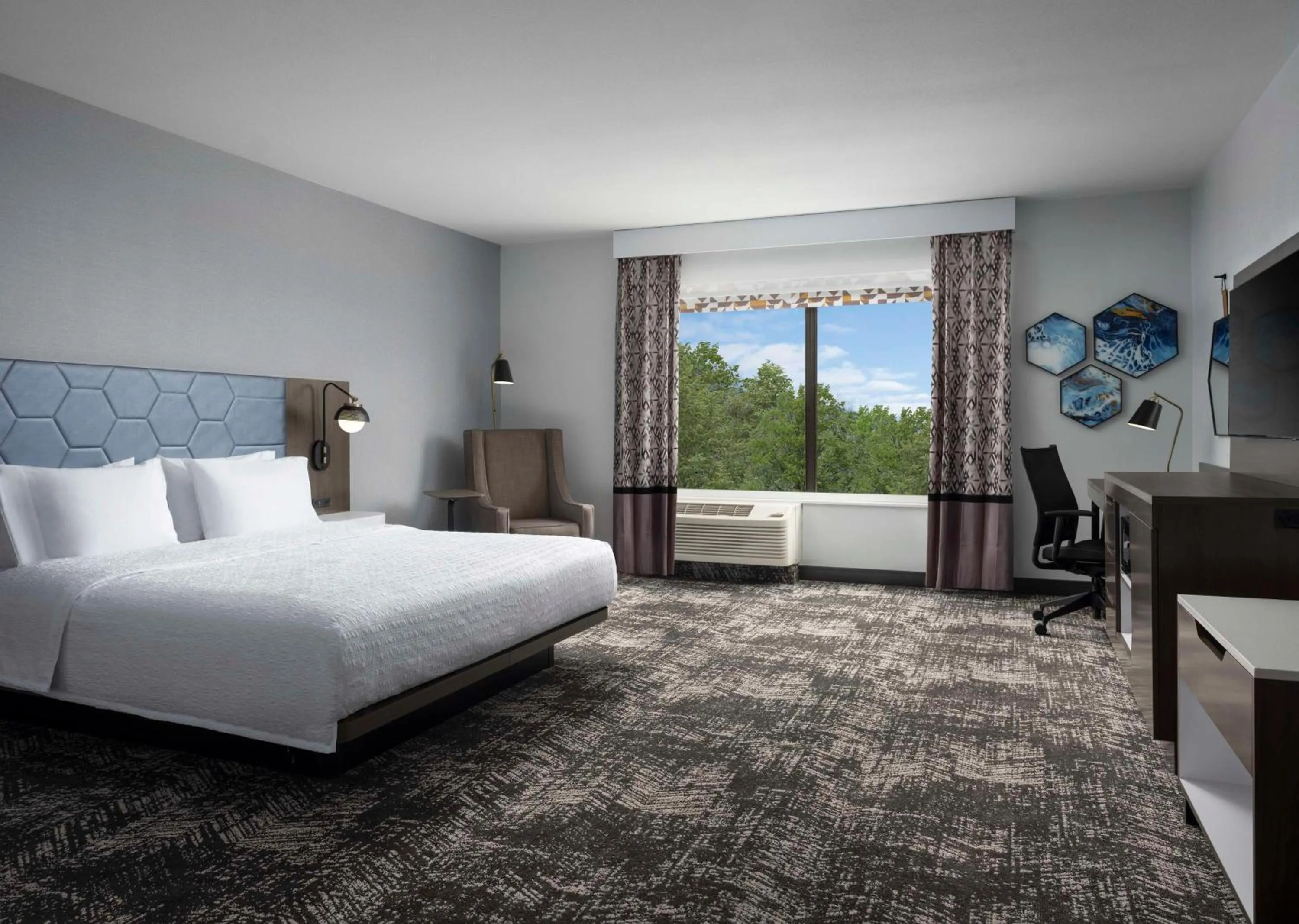Bedroom, Bed in Hampton Inn & Suites Dallas-DFW Airport Hurst