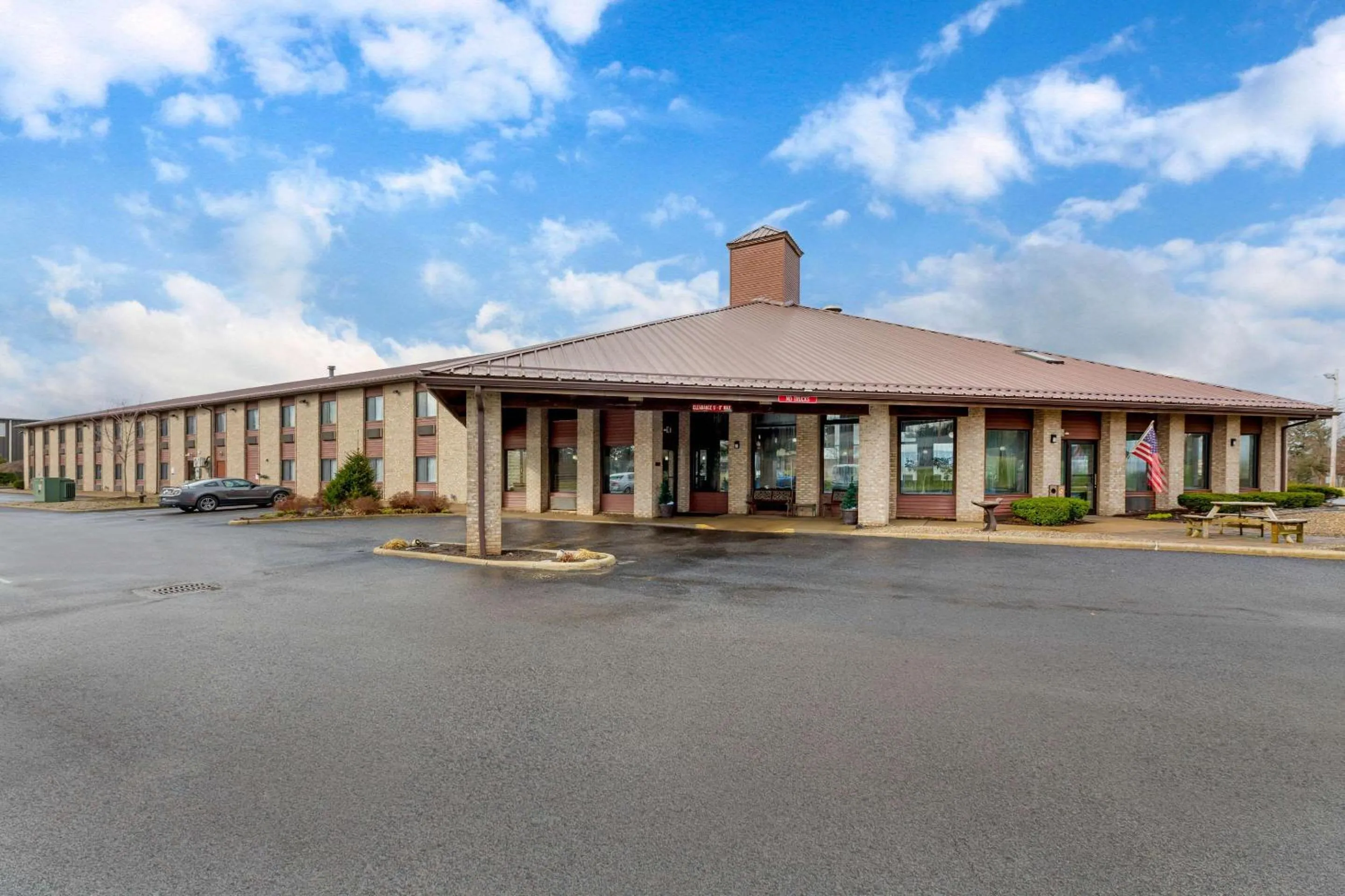 Property building in Quality Inn Wooster