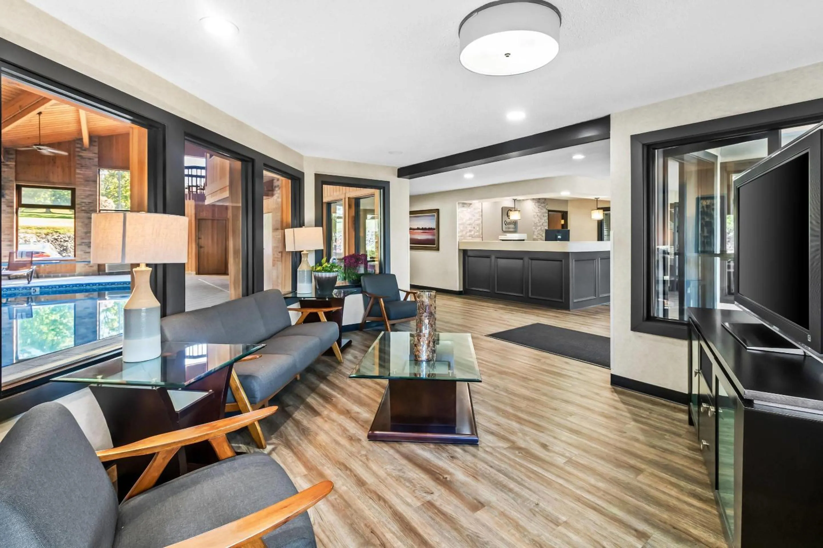 Lobby or reception in Quality Inn East Liverpool - Calcutta