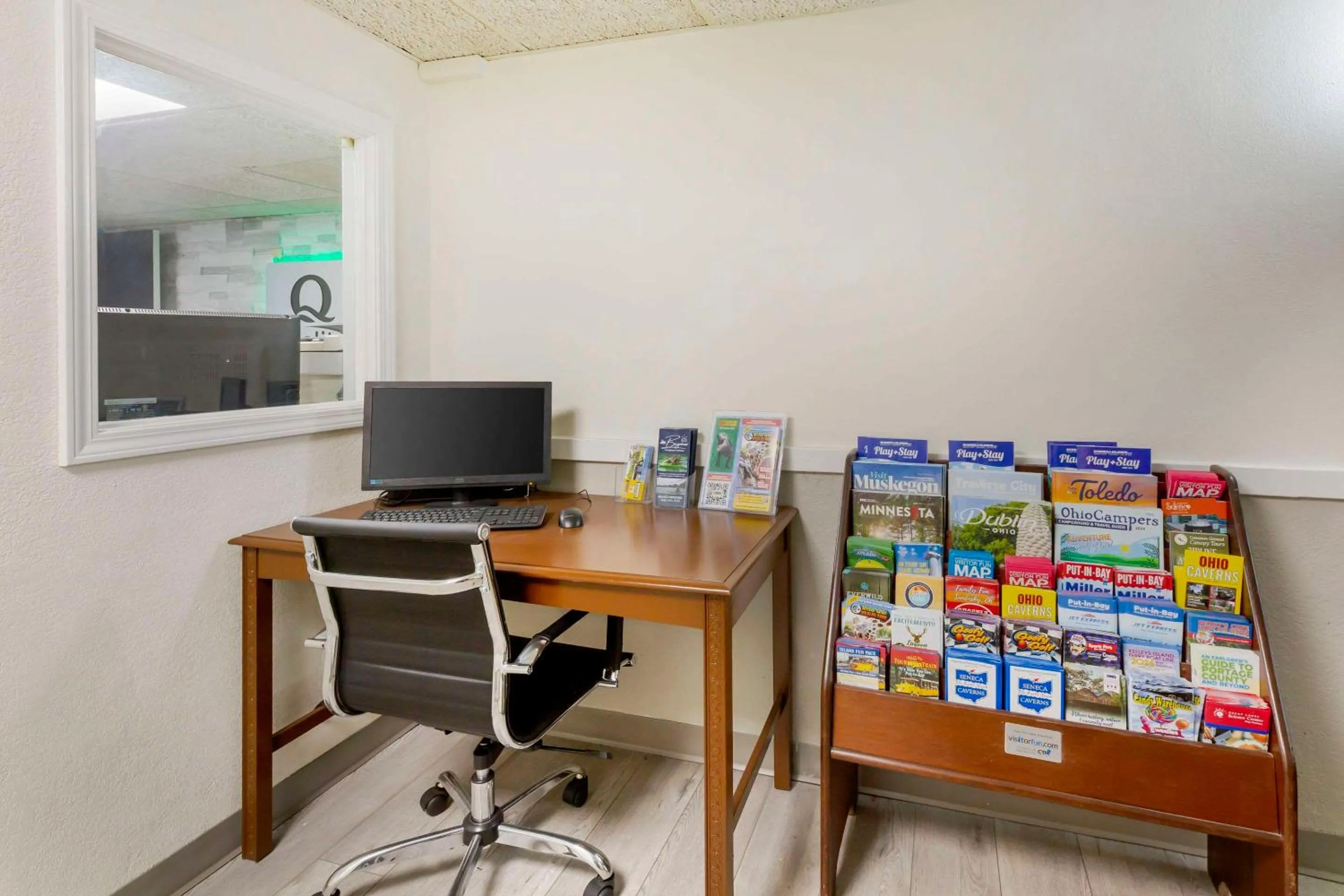 Business facilities in Rodeway Inn Huron