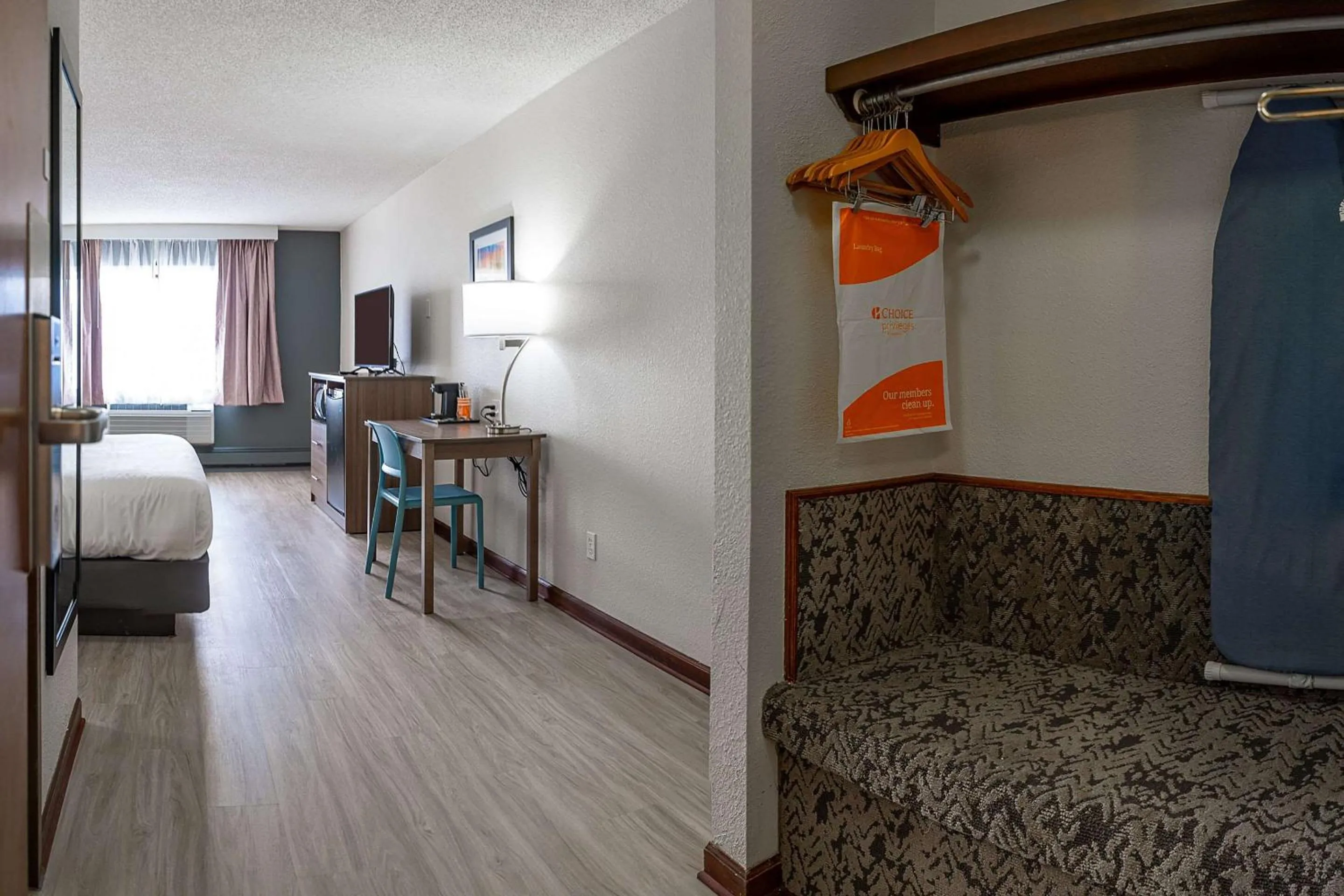 Bedroom, Bed in Quality Inn Milan-Sandusky