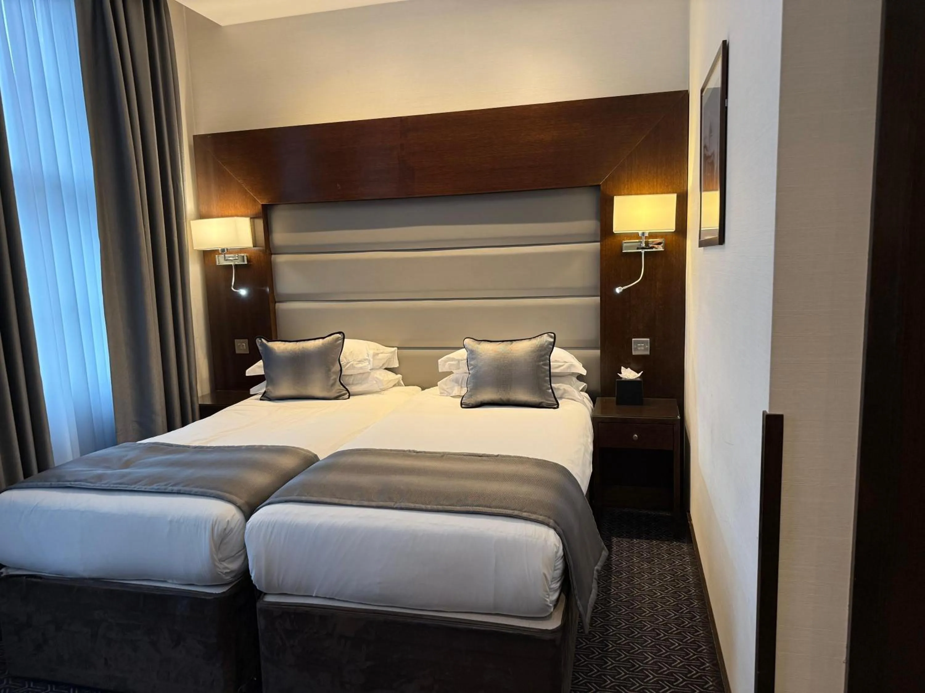 Bedroom, Bed in Park Avenue Baker Street