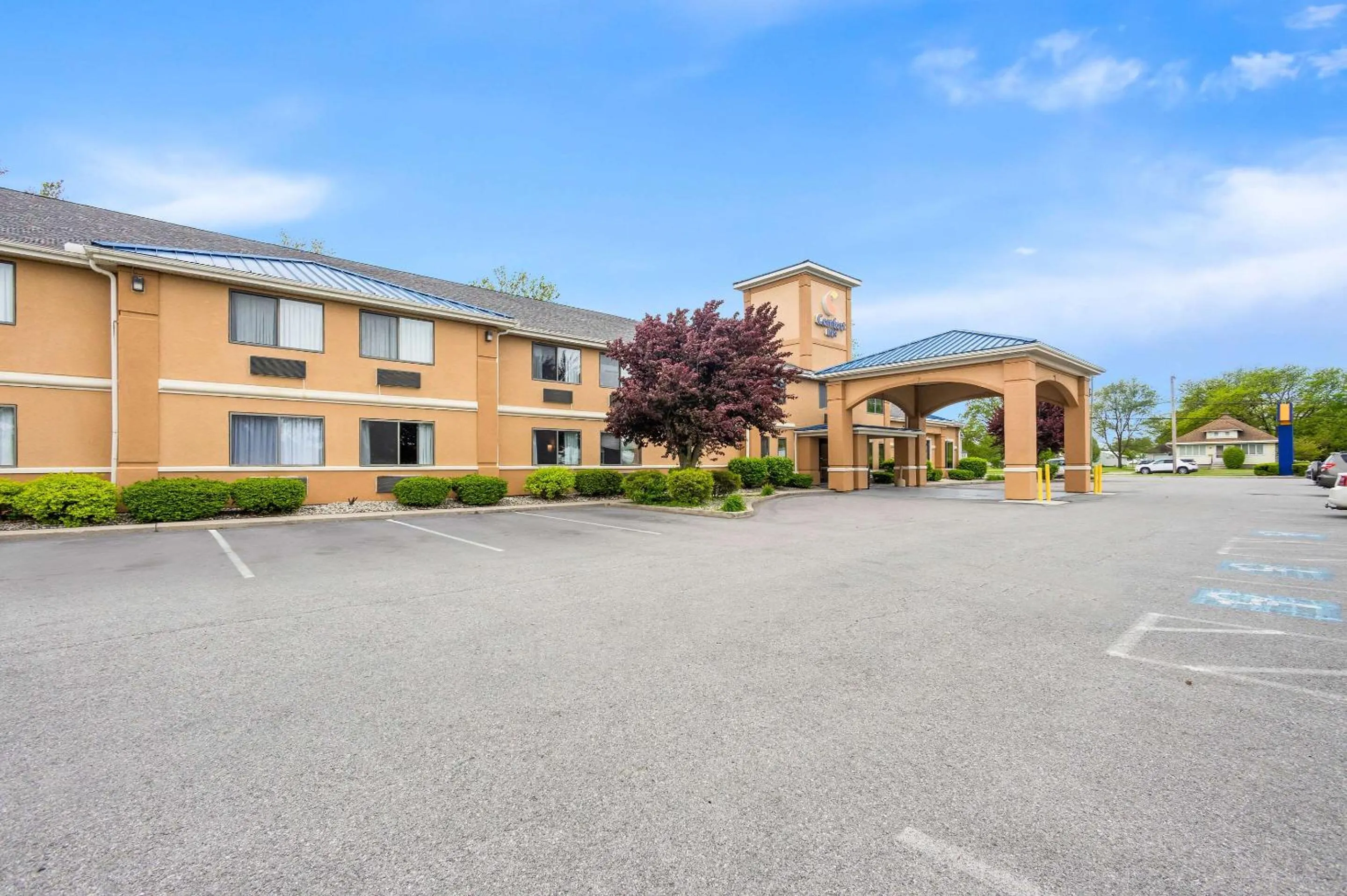 Property building in Comfort Inn Van Wert