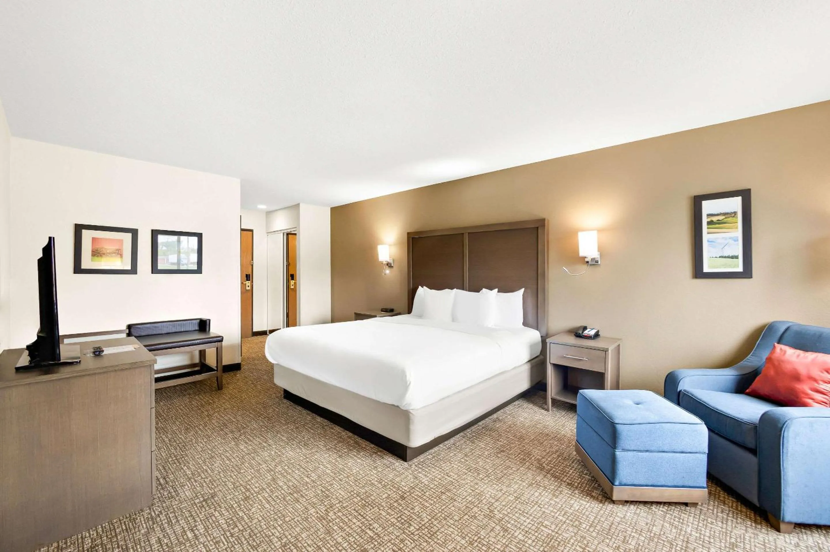 Bedroom, Bed in Comfort Inn Van Wert