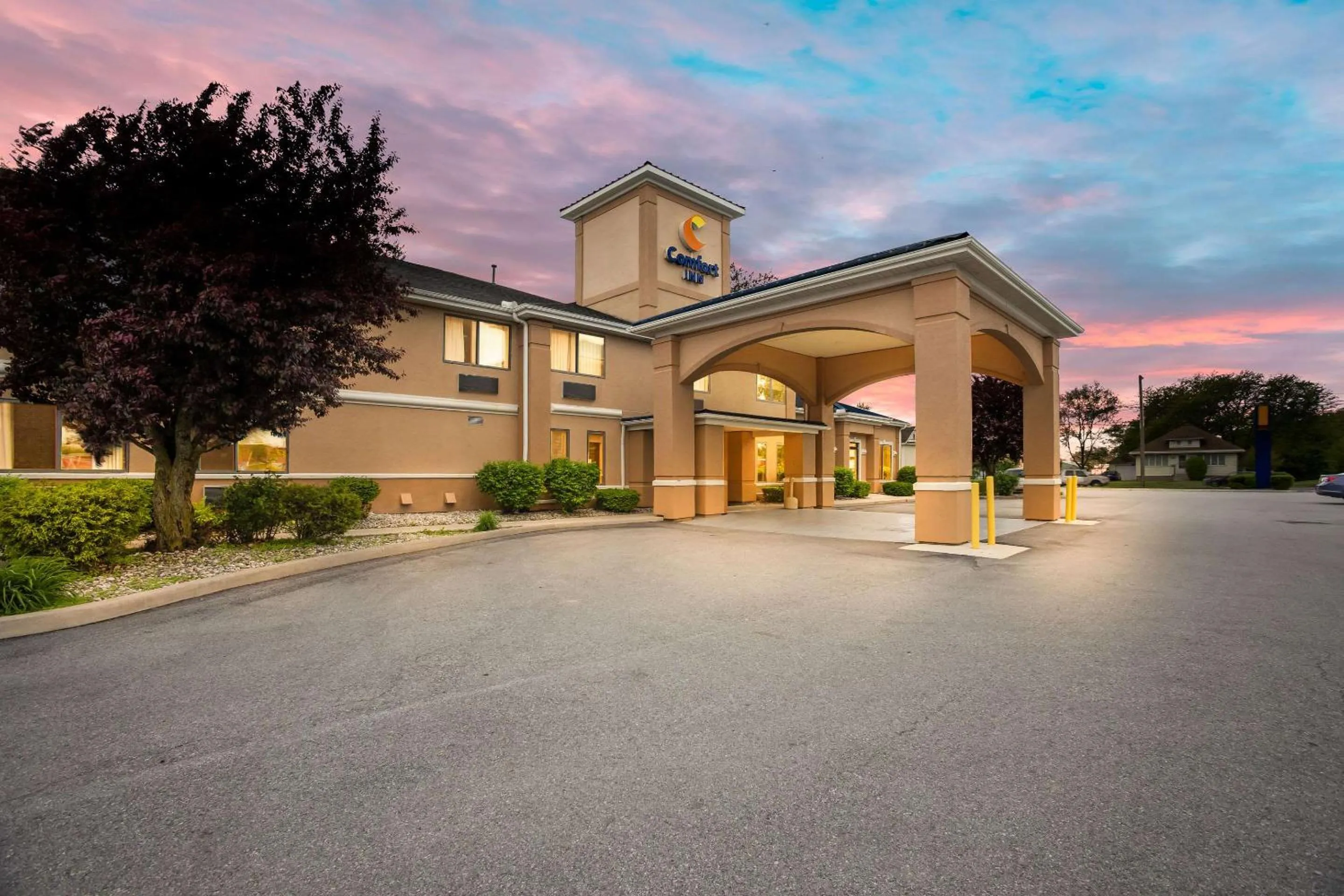 Property building in Comfort Inn Van Wert