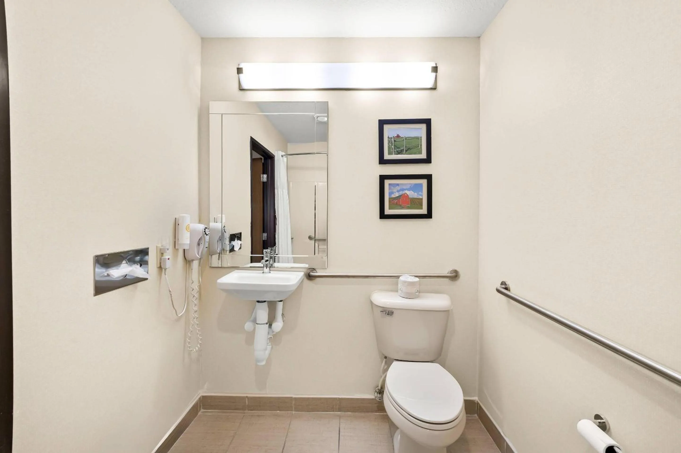 Bedroom in Comfort Inn Van Wert