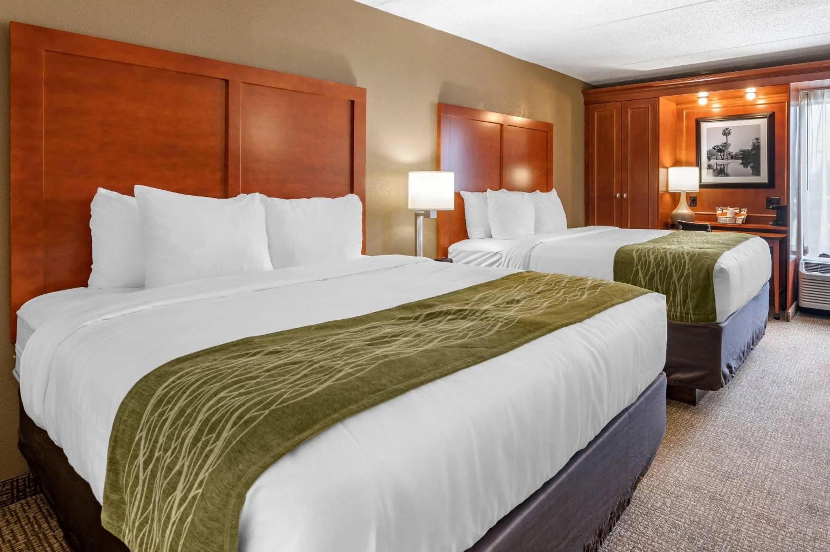 Bedroom, Bed in Comfort Inn Oxford - University Area