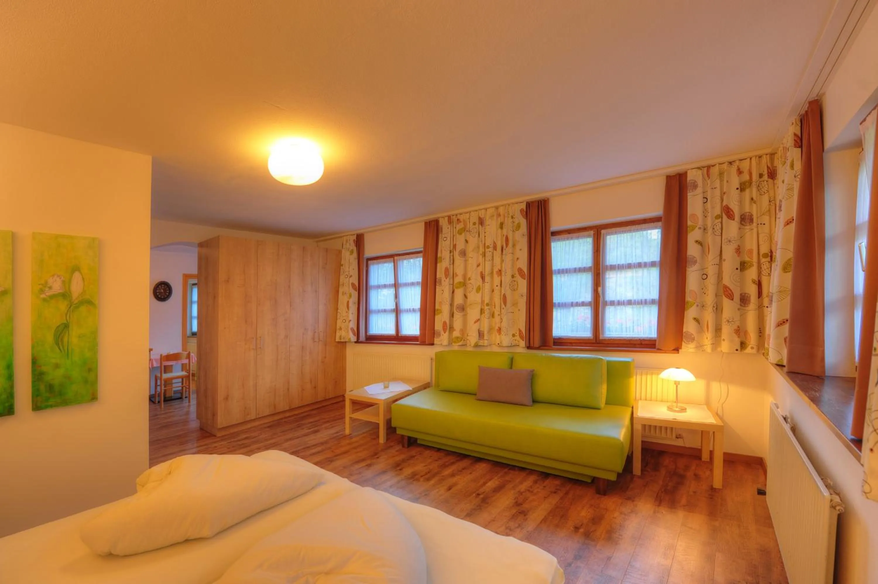 Photo of the whole room in Wally Berg-Appartements