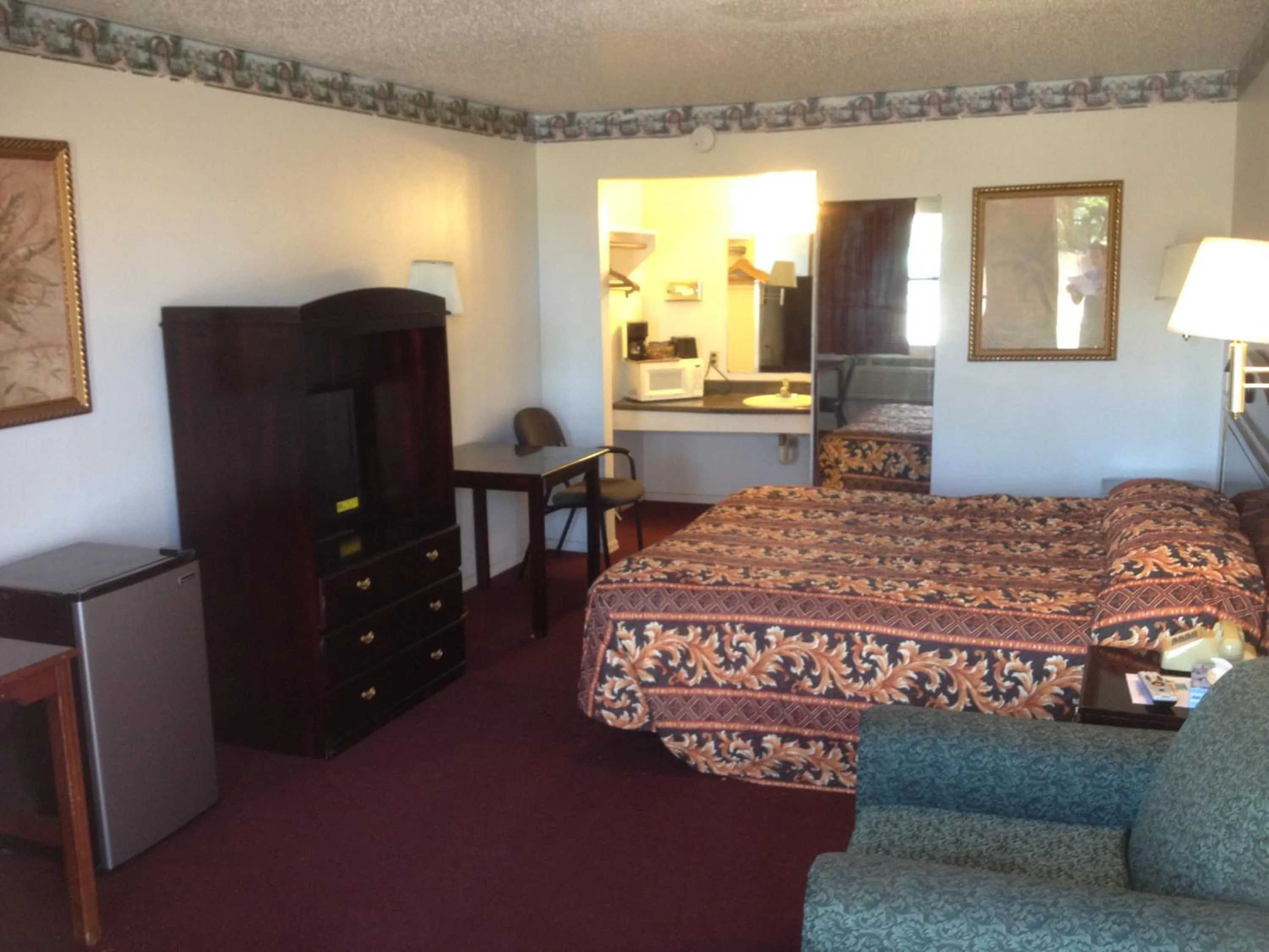 Bedroom in American Dream Inn