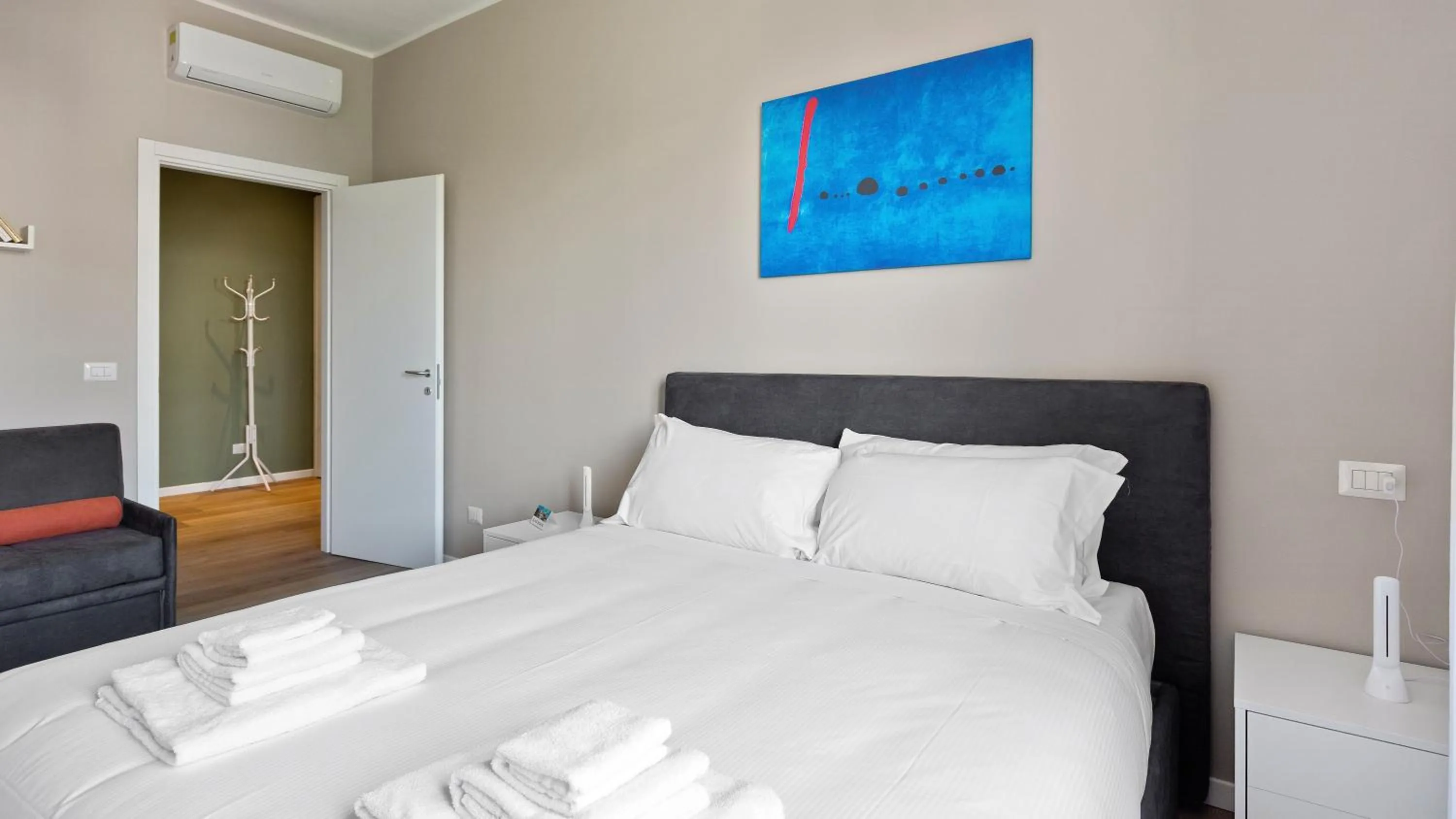 Bed in Italianway Easy - Largo Allegri 4