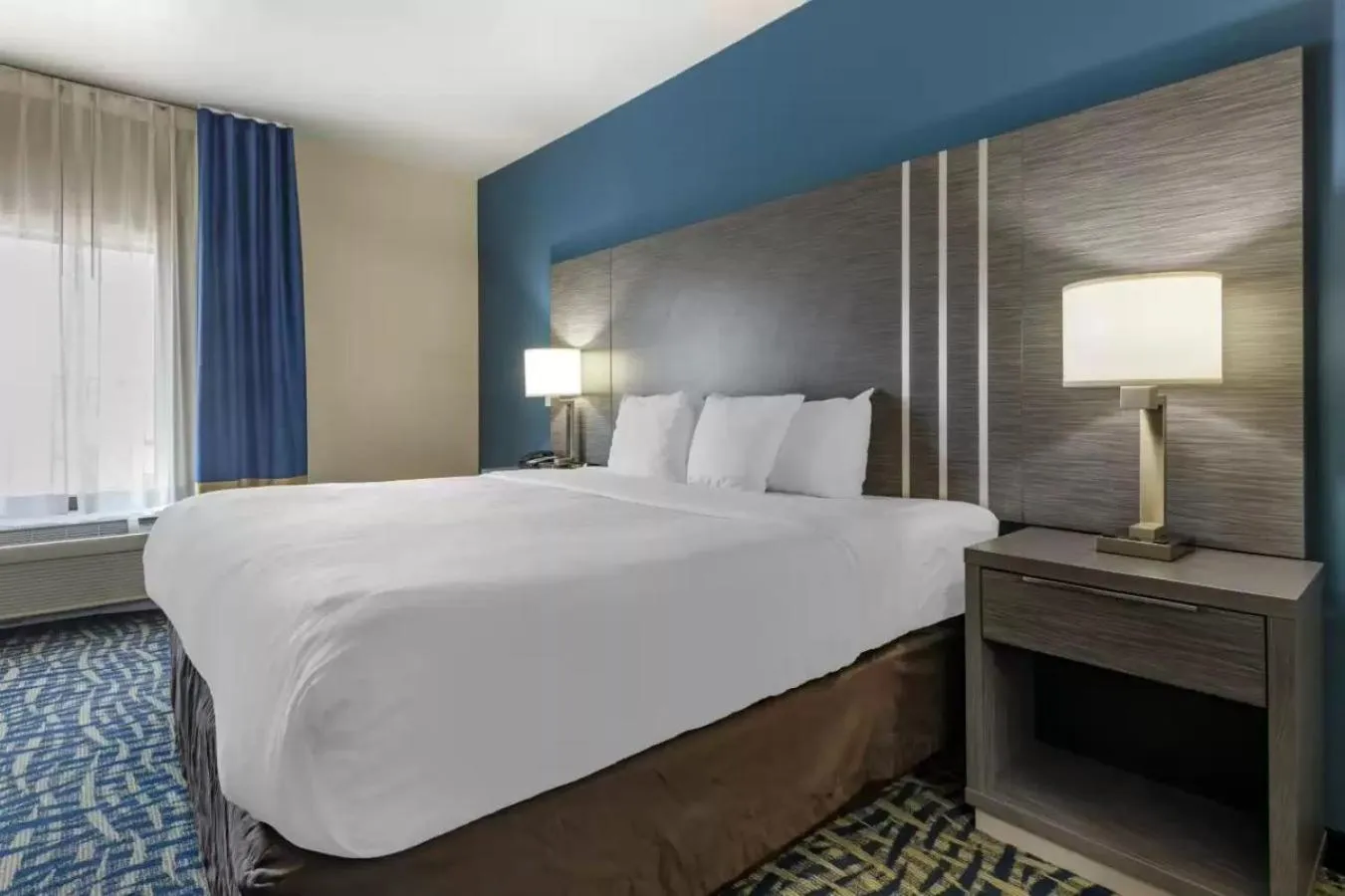 Bed in Comfort Inn & Suites Pauls Valley - City Lake