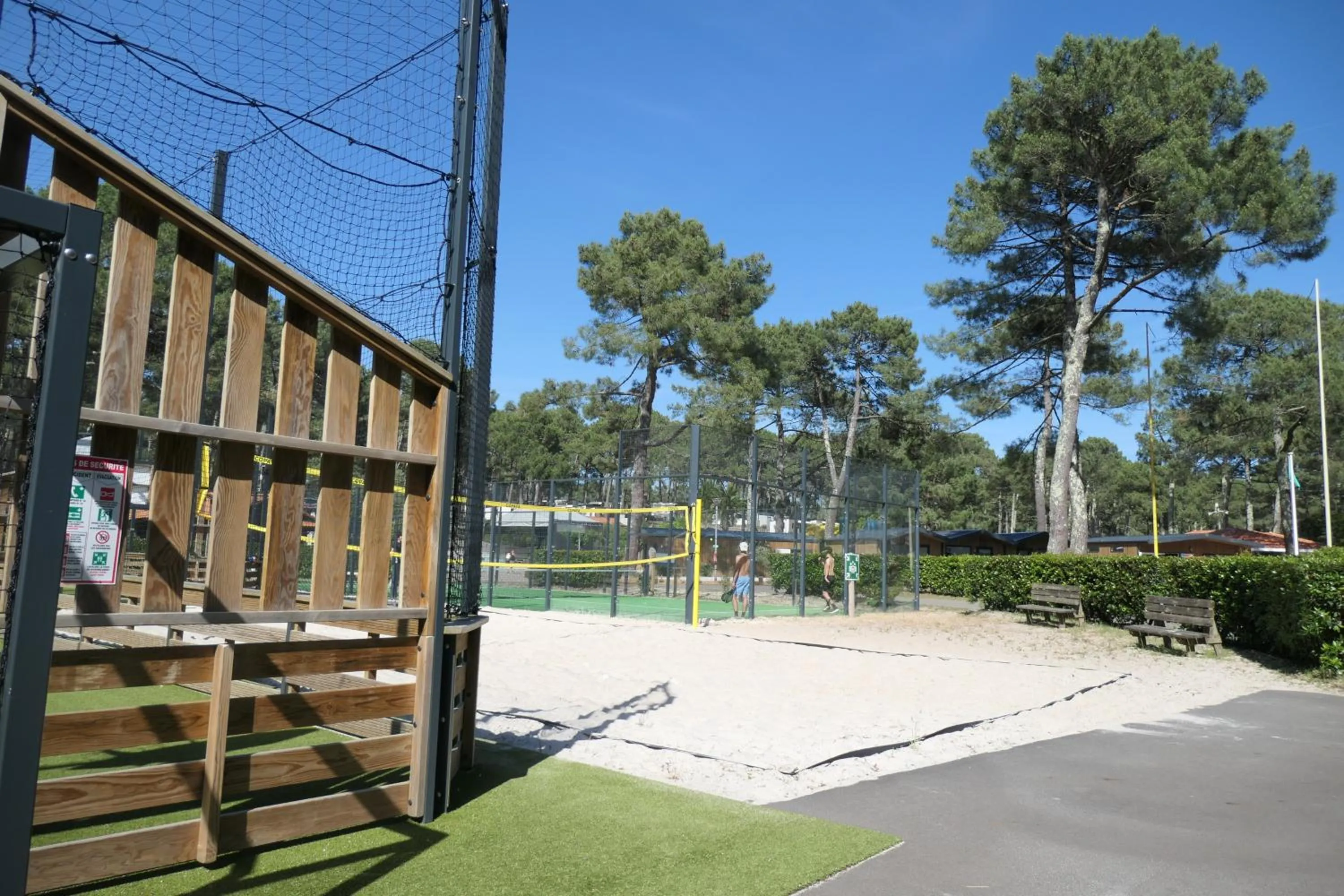 Hoya Surf Camp - Activités + logements