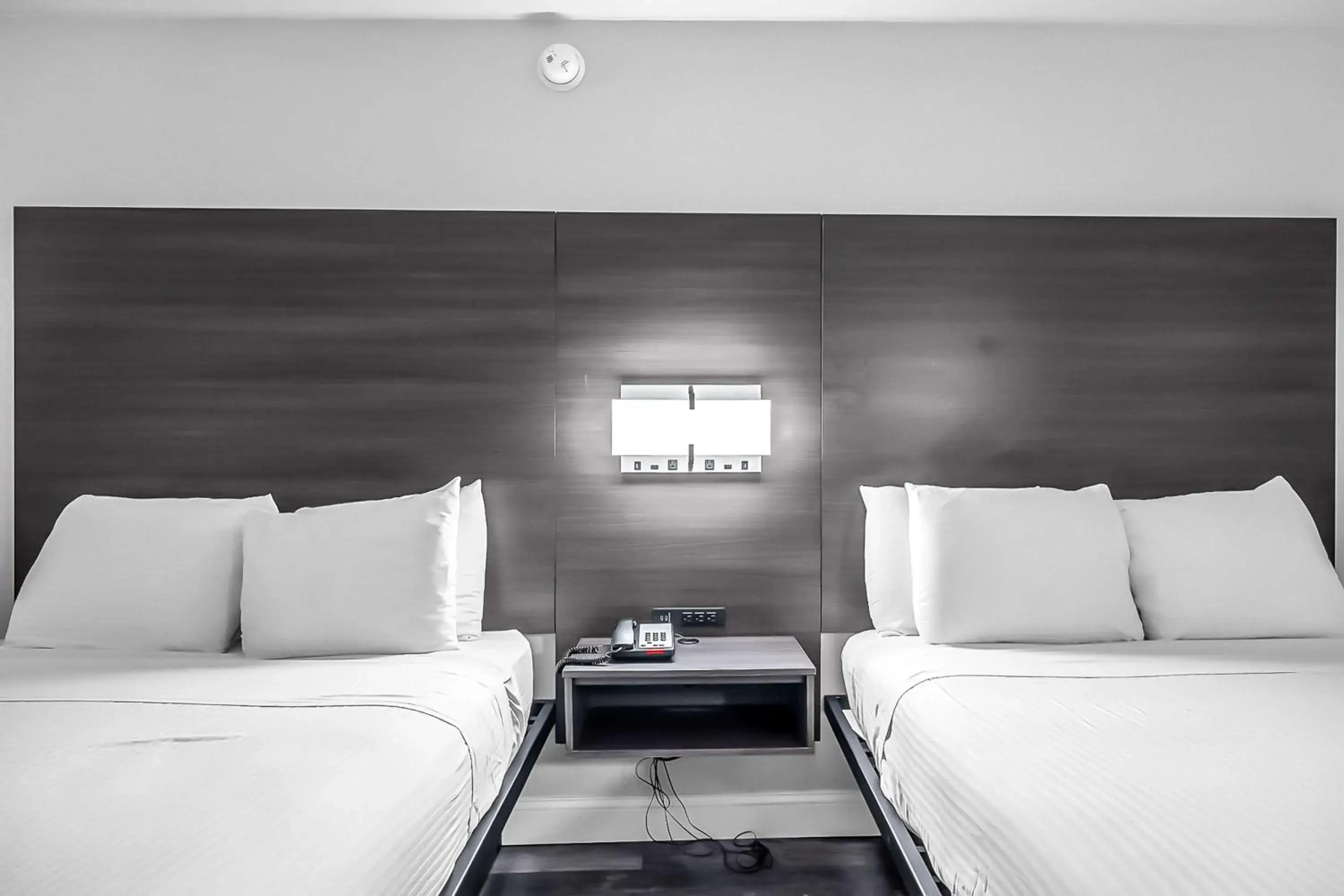 Queen Room with Two Queen Beds in SureStay Hotel by Best Western Oklahoma City West Queen Room with Two Queen Beds in SureStay Hotel by Best Western Oklahoma City West