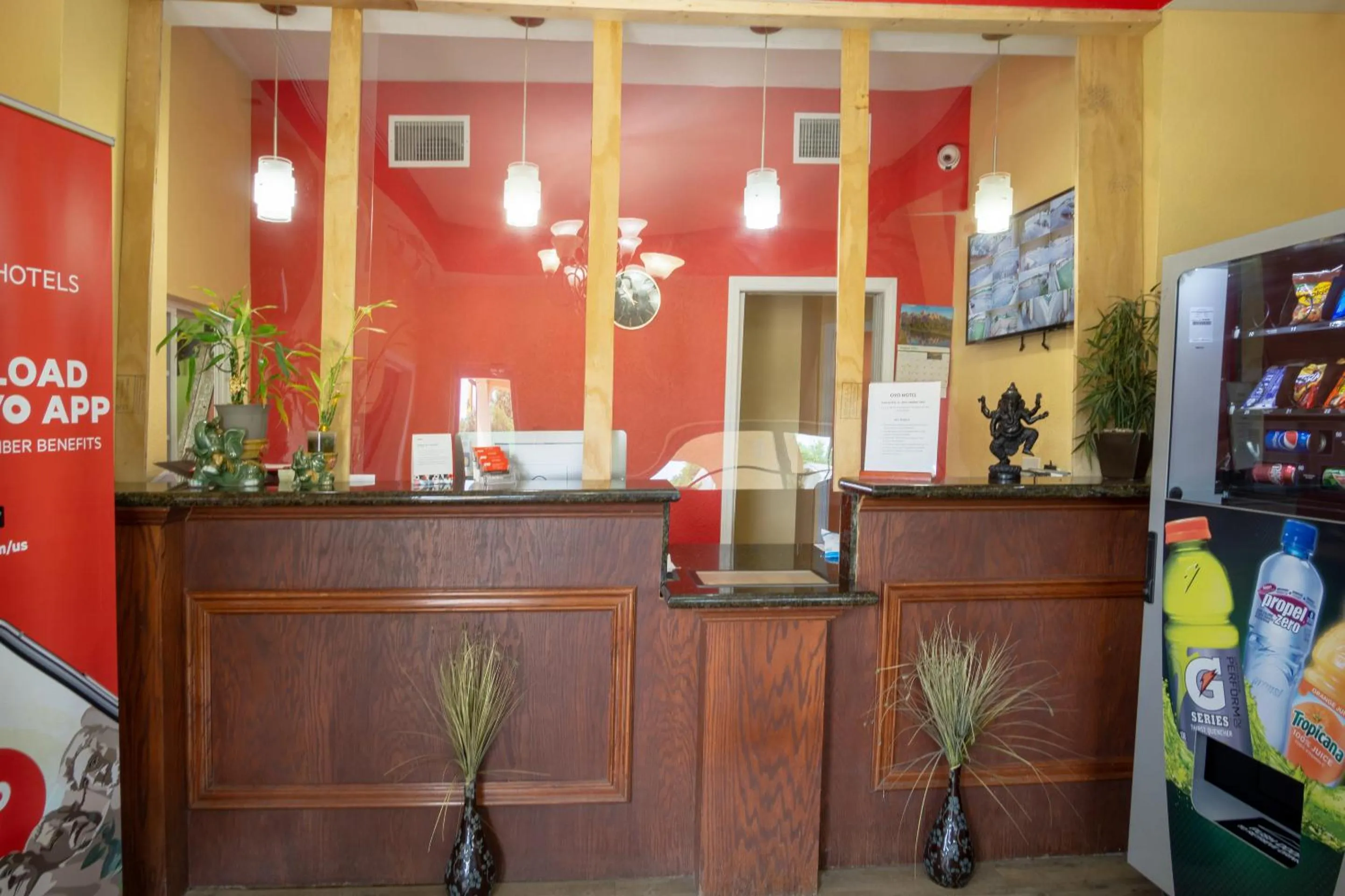 Lobby or reception in Woodridge Inn and Suites