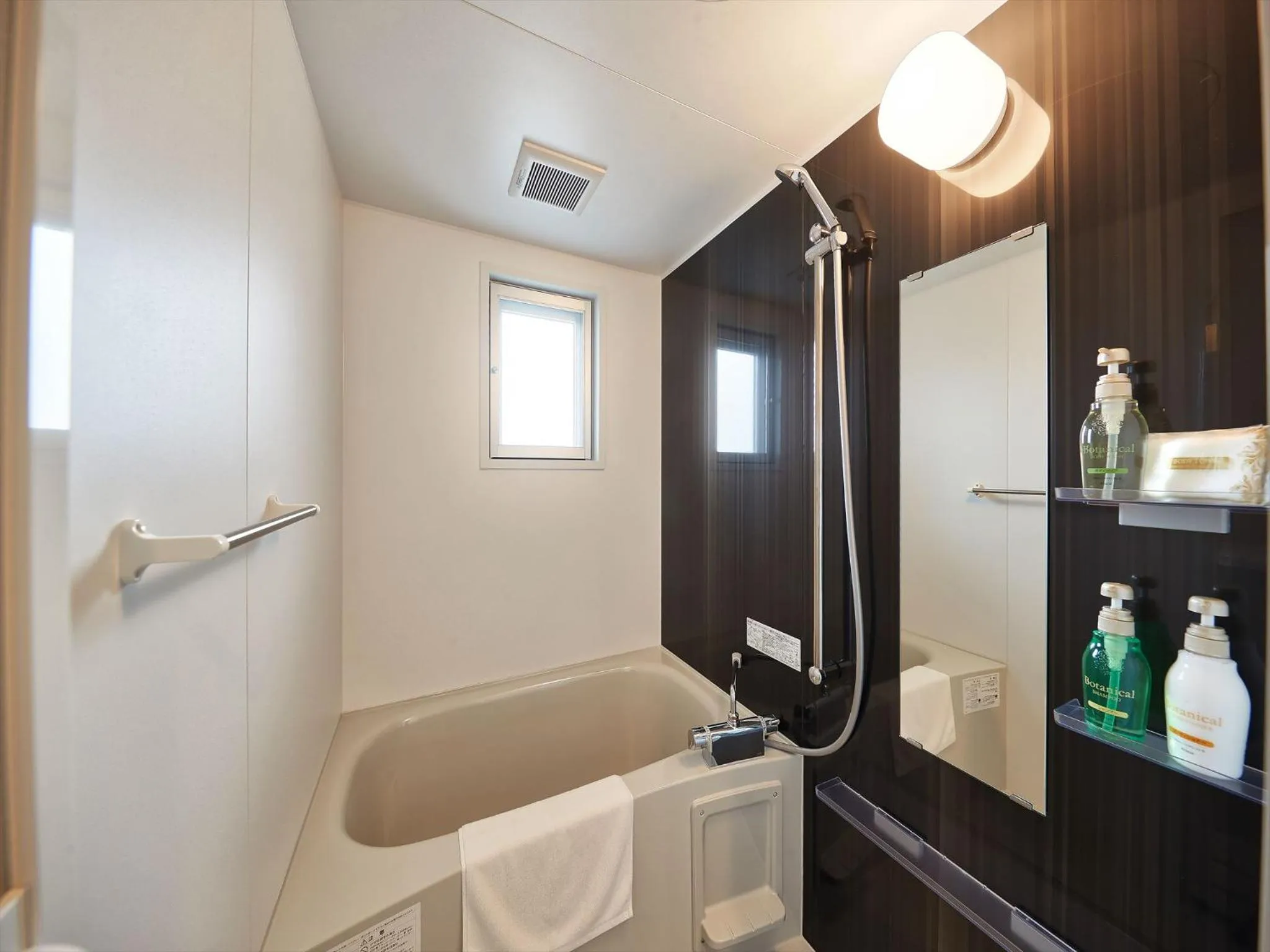 Bathroom in M´s Stay Okinawa