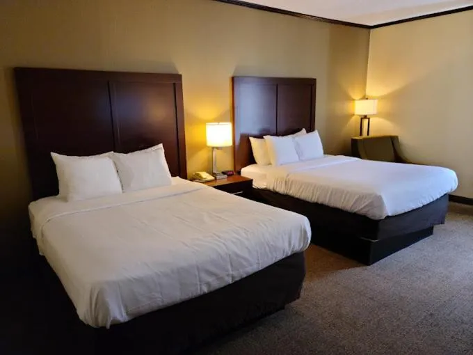 Ardmore Inn & Suites Ardmore