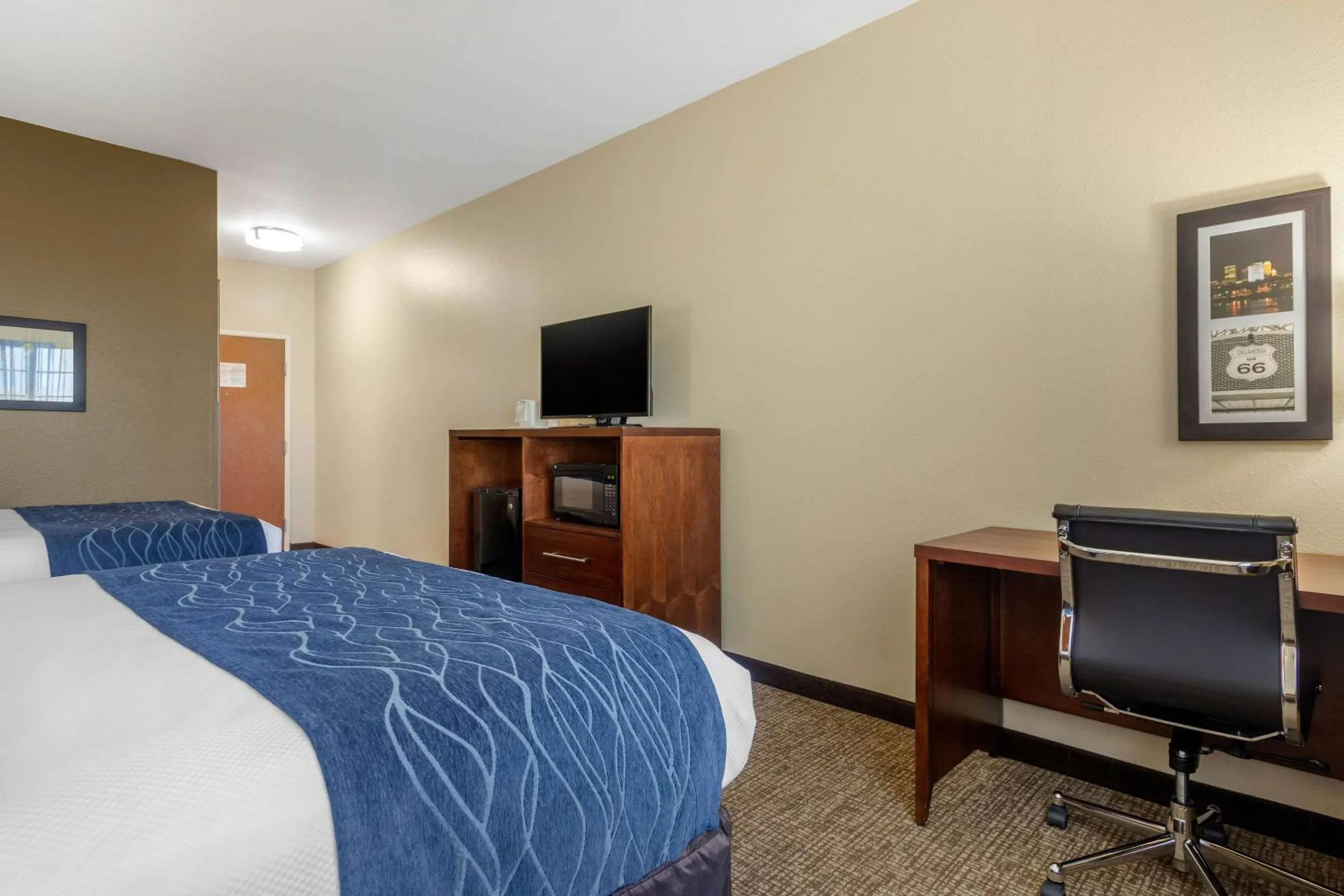 Bedroom, Bed in Comfort Inn & Suites Glenpool