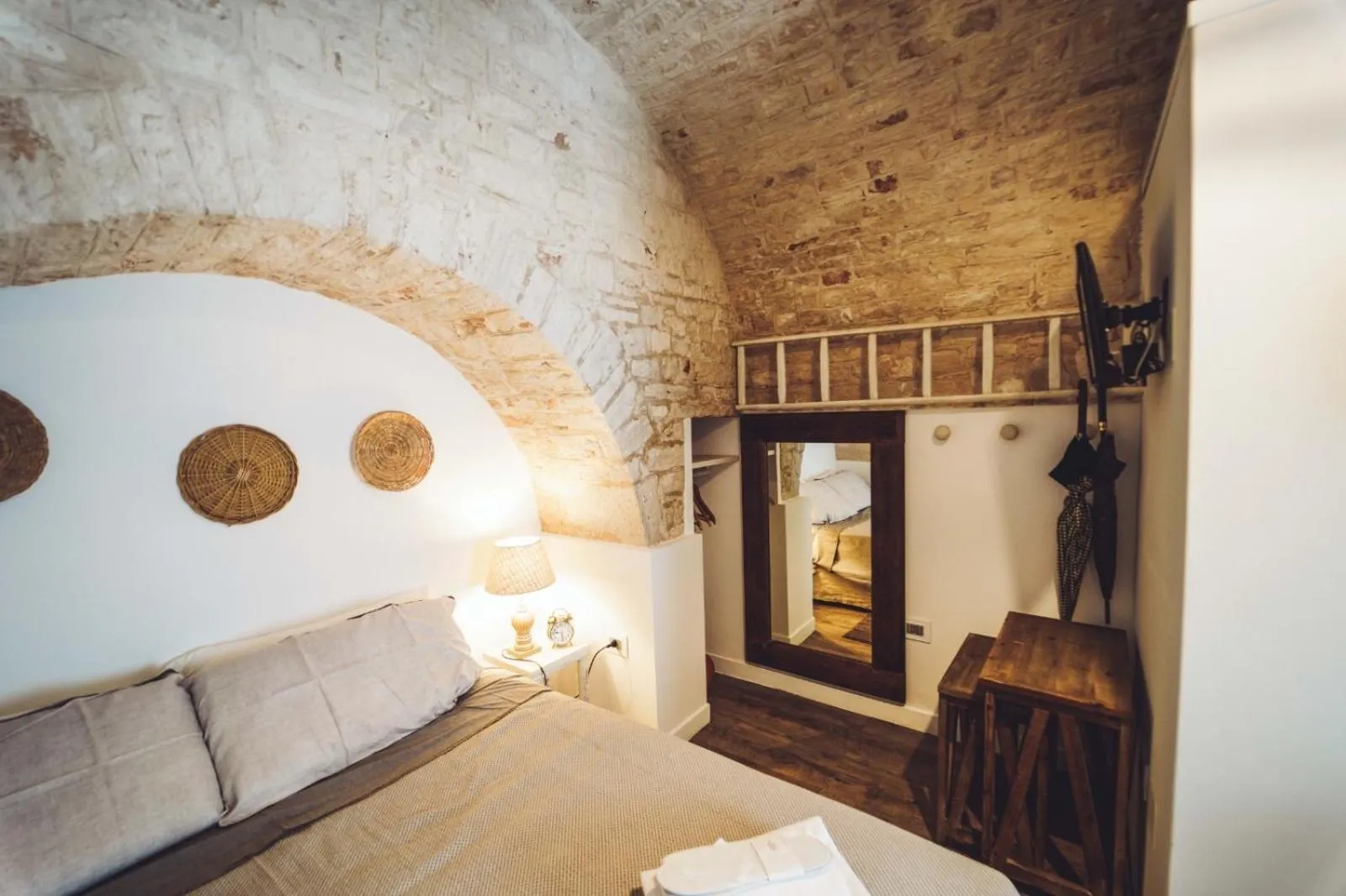 Bed in Trullo Syrah-Trulli Antì Charme & Relax