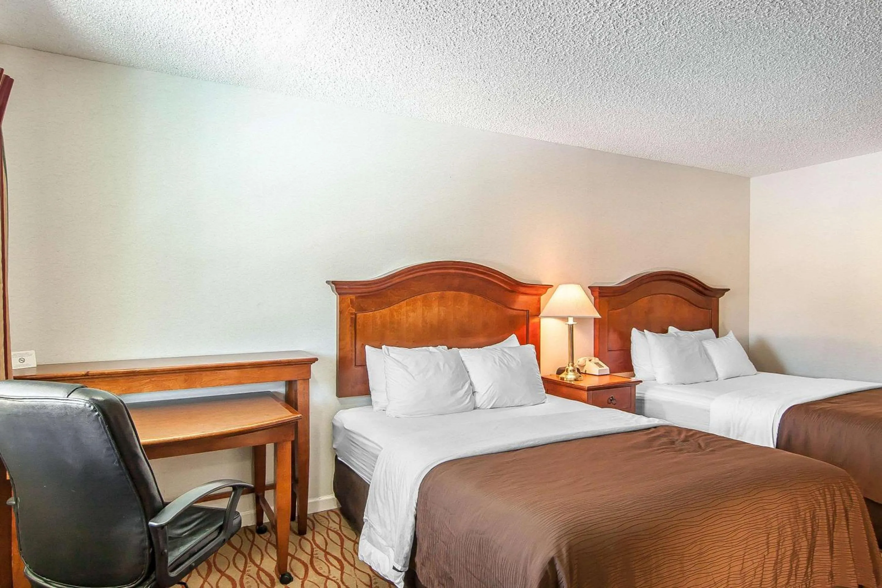 Photo of the whole room, Bed in Quality Inn