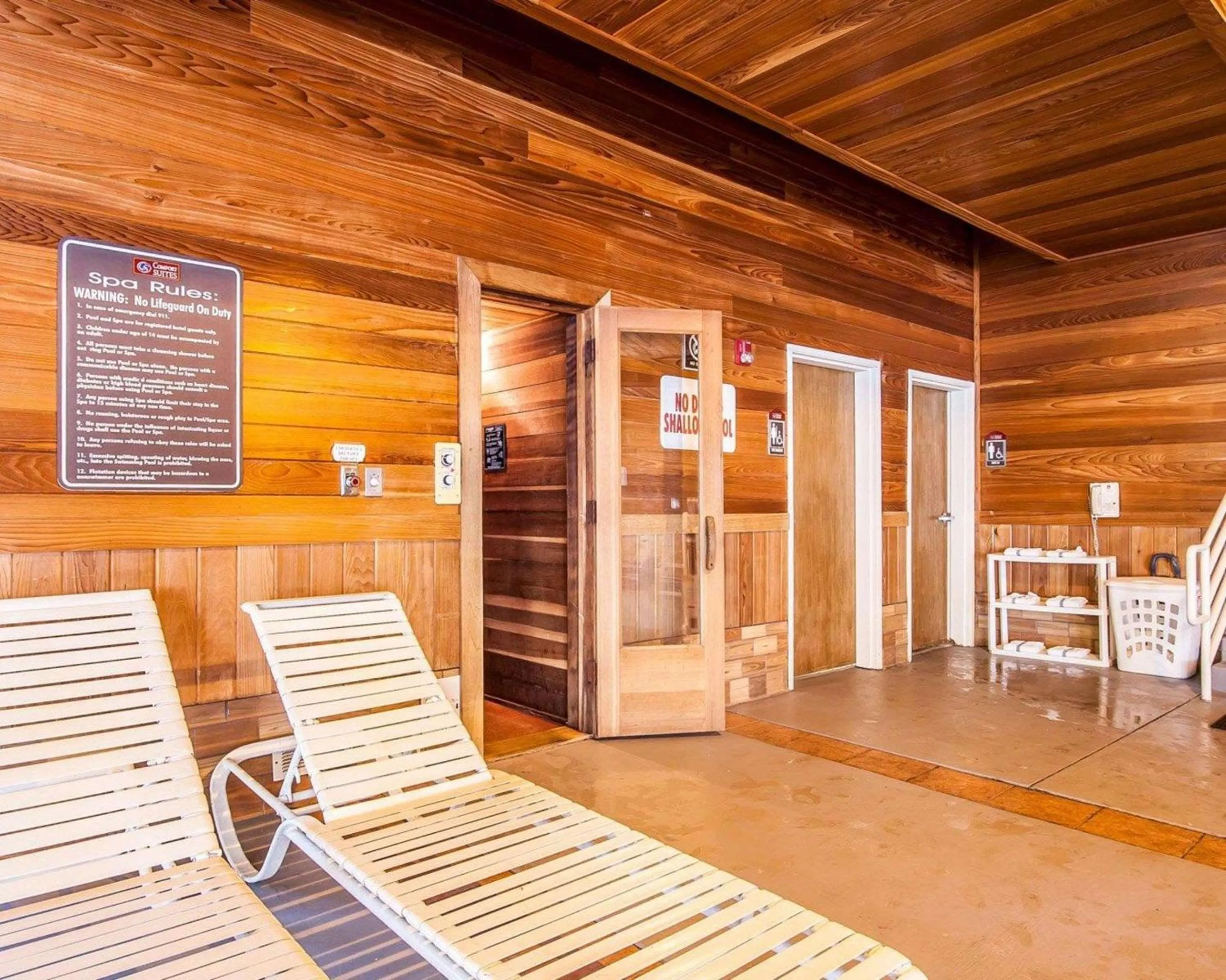 Sauna in Comfort Suites Clackamas