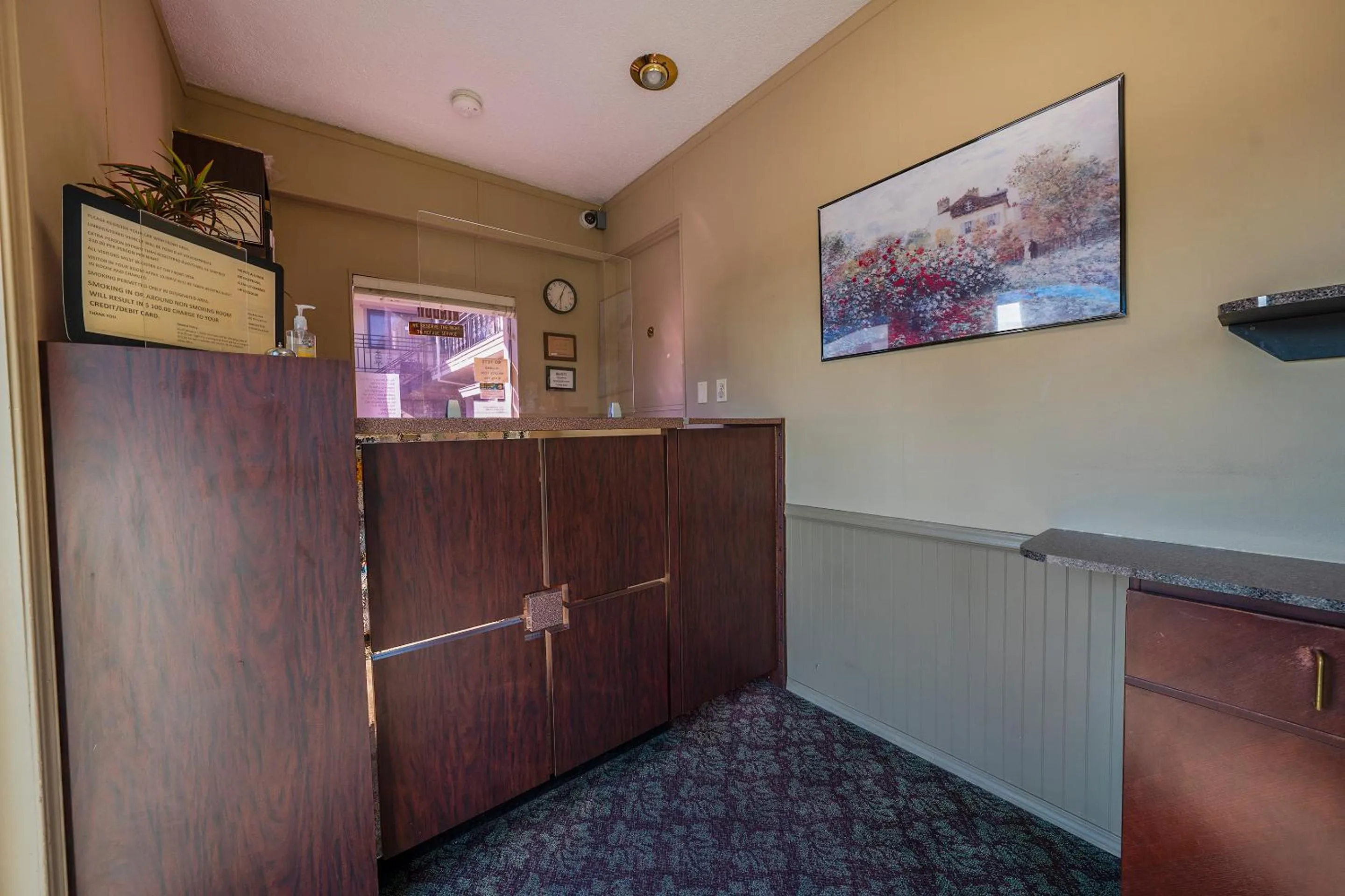 Lobby or reception in Broadway Inn Portland Downtown