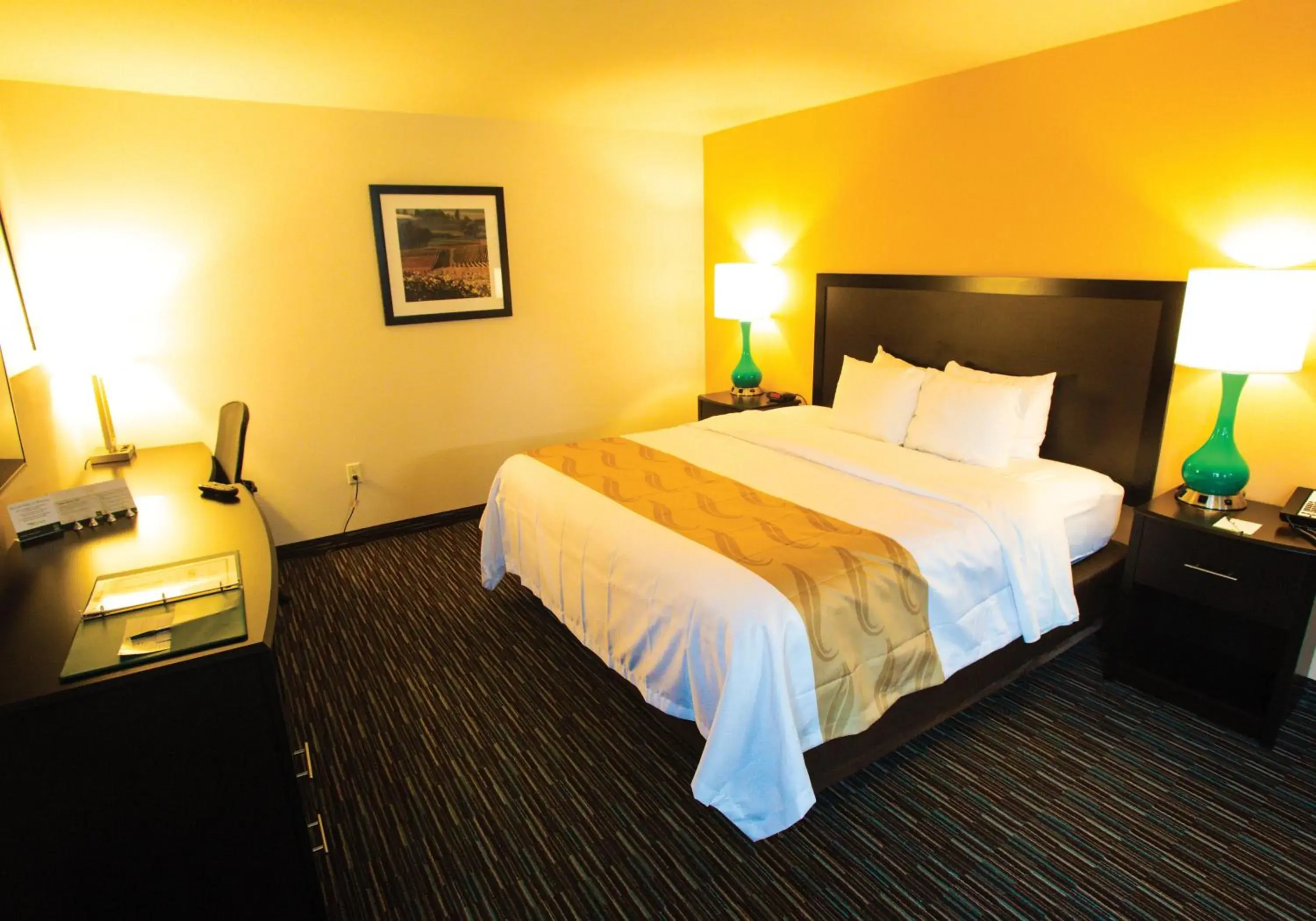 King Suite (Dorena) in Cottage Grove Inn King Suite (Dorena) in Cottage Grove Inn