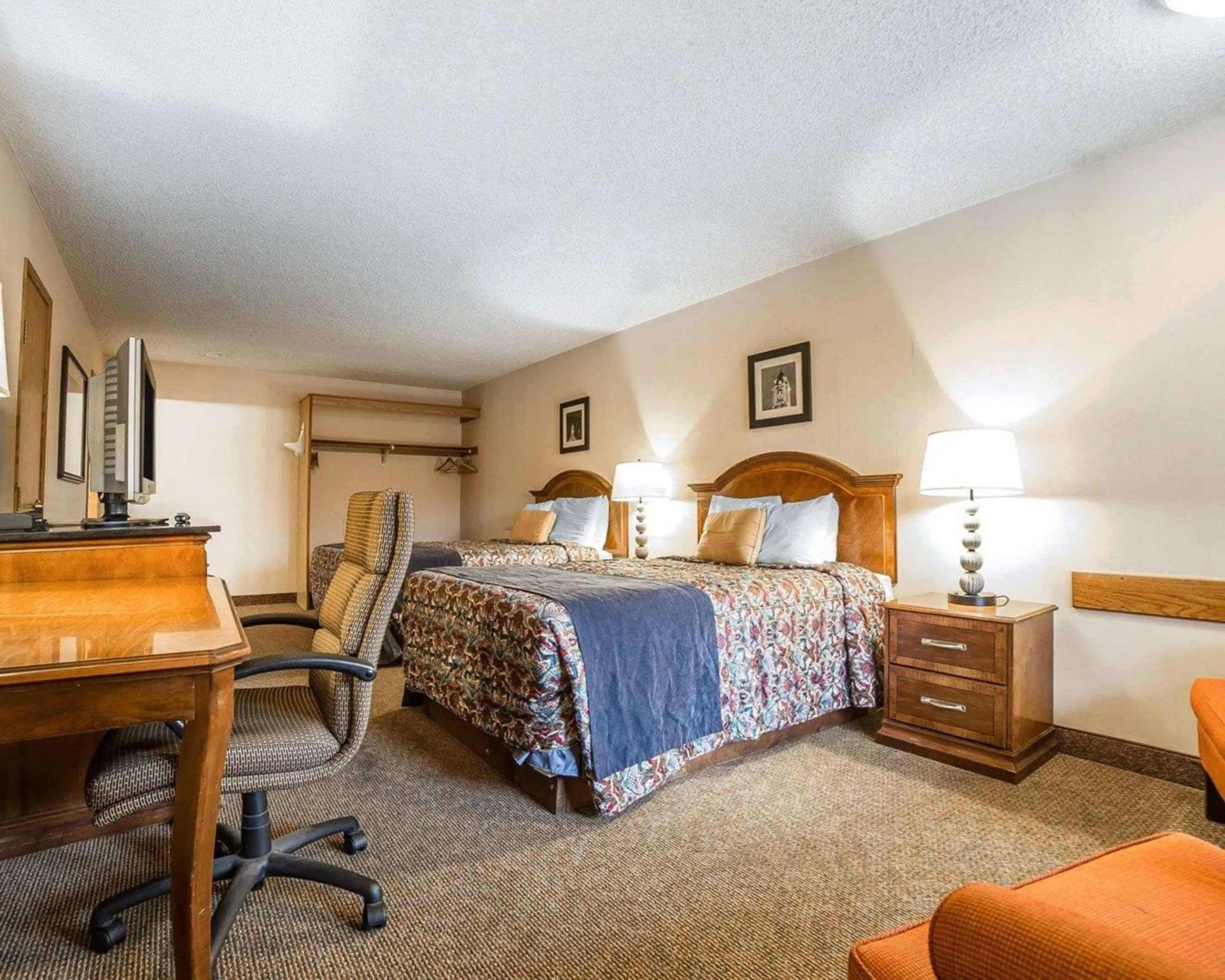 Photo of the whole room, Bed in Rodeway Inn Baker City
