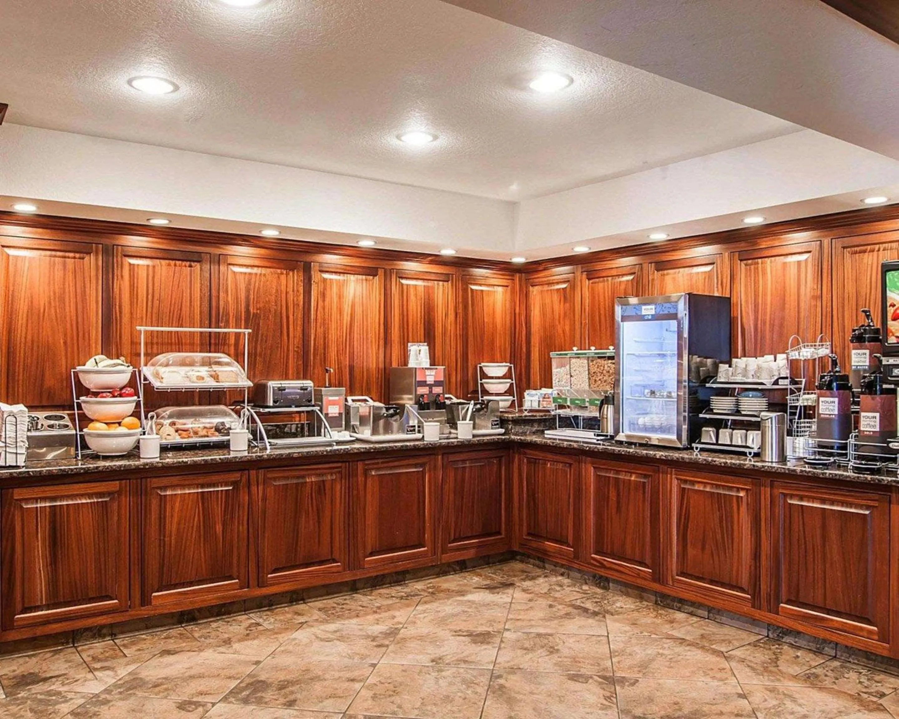 Restaurant/places to eat in Comfort Suites Corvallis