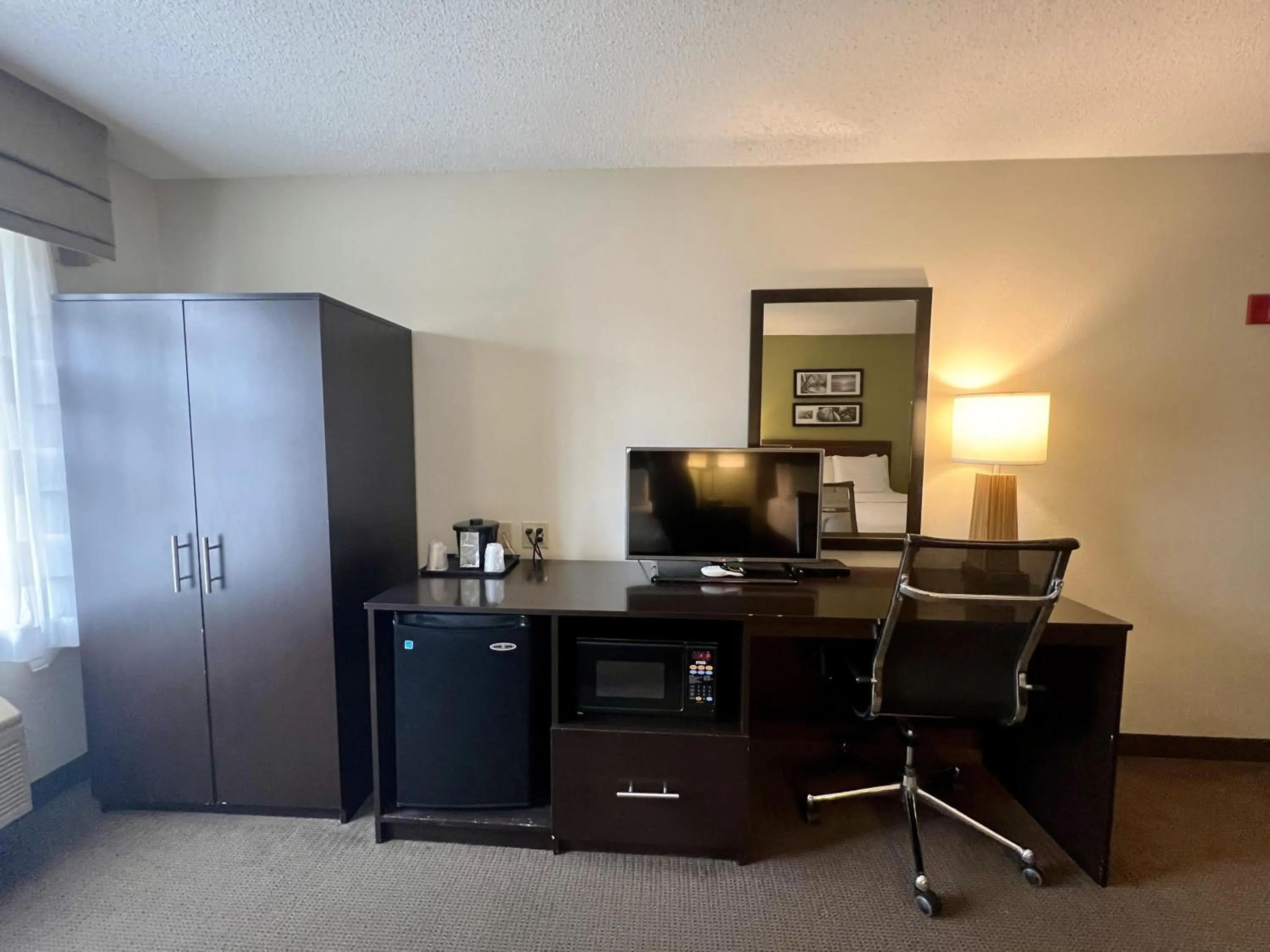 Bedroom in SureStay by Best Western Roseburg