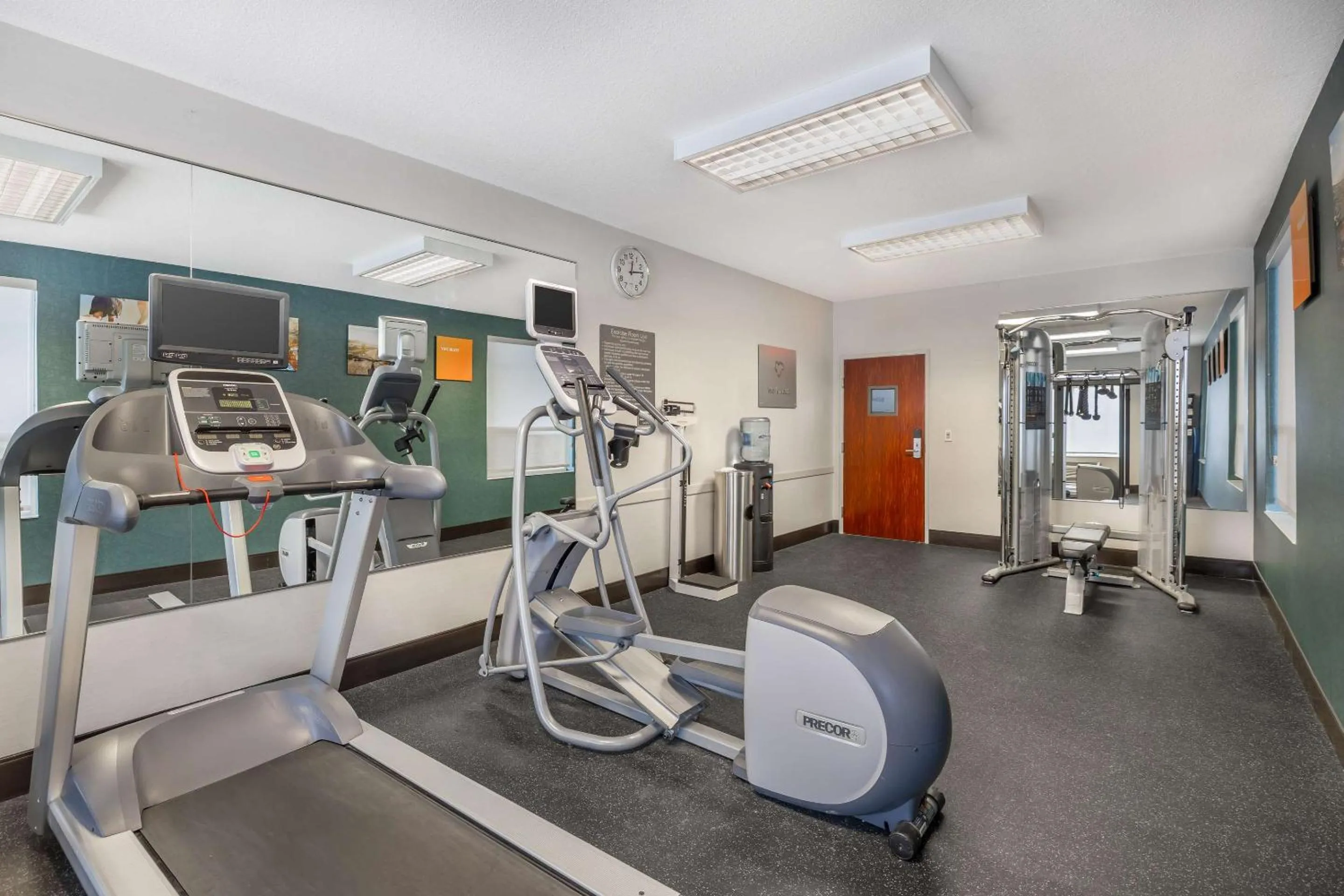Fitness centre/facilities in Comfort Suites Redmond Airport