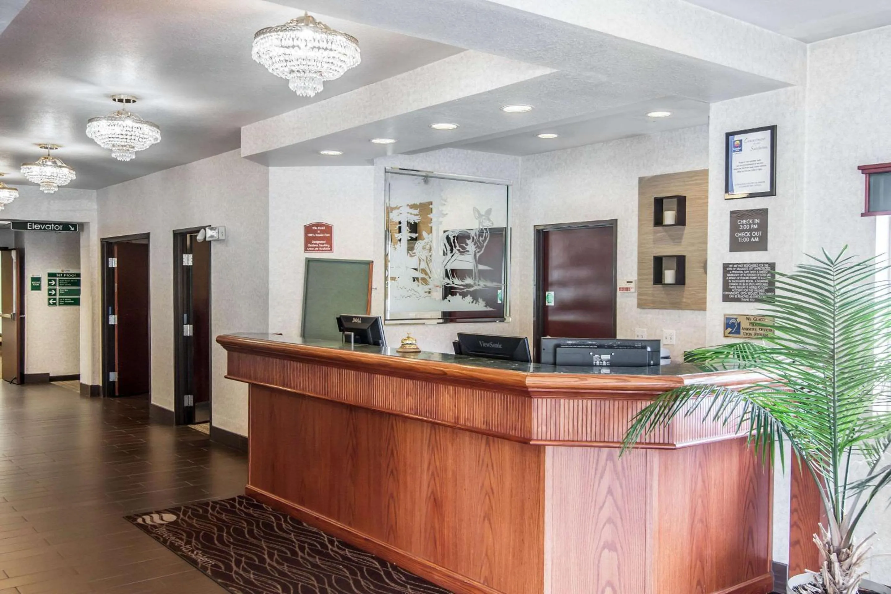 Lobby or reception in Comfort Inn & Suites Salem Northeast