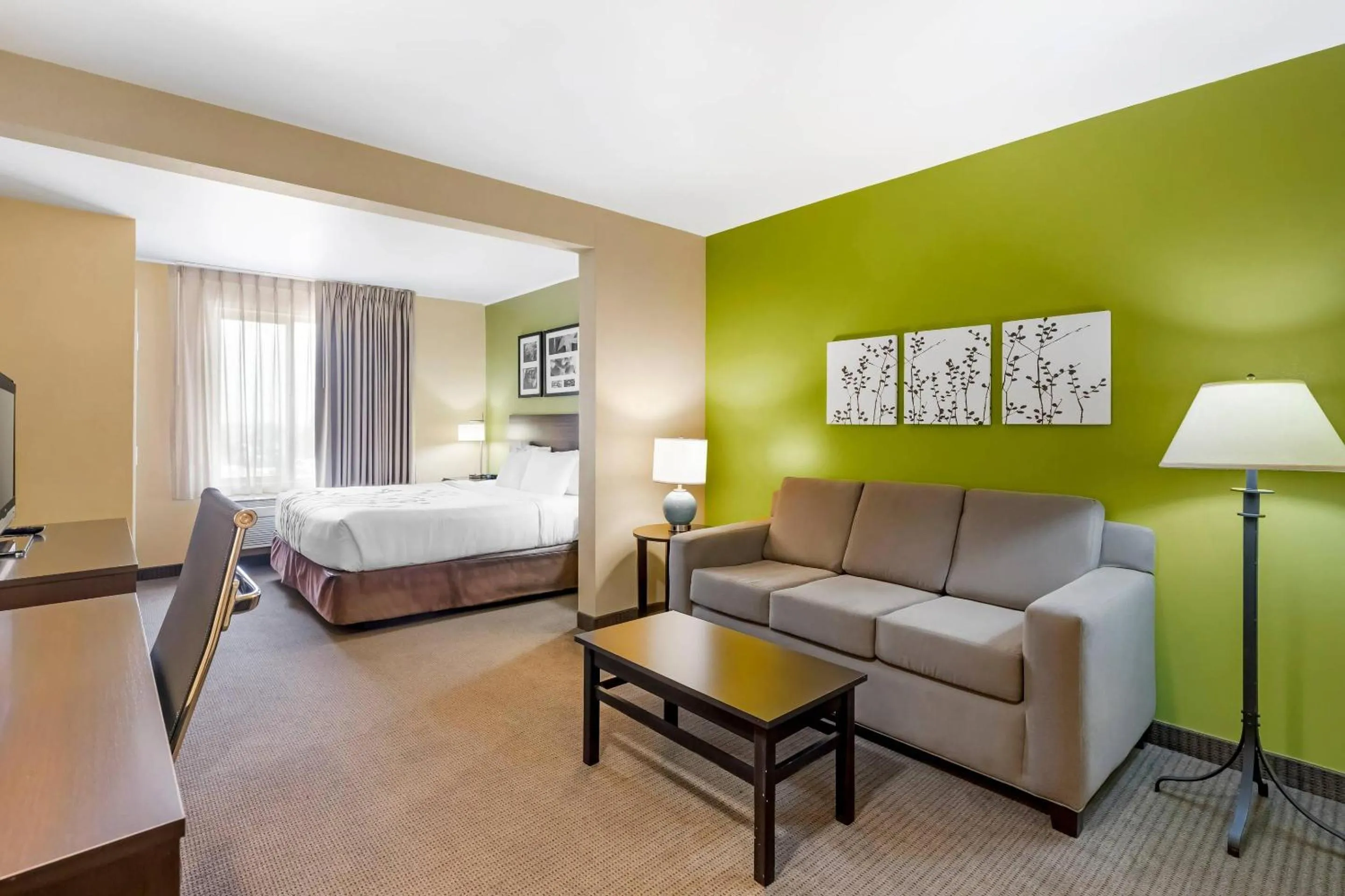 Bedroom, Bed in Sleep Inn & Suites Redmond