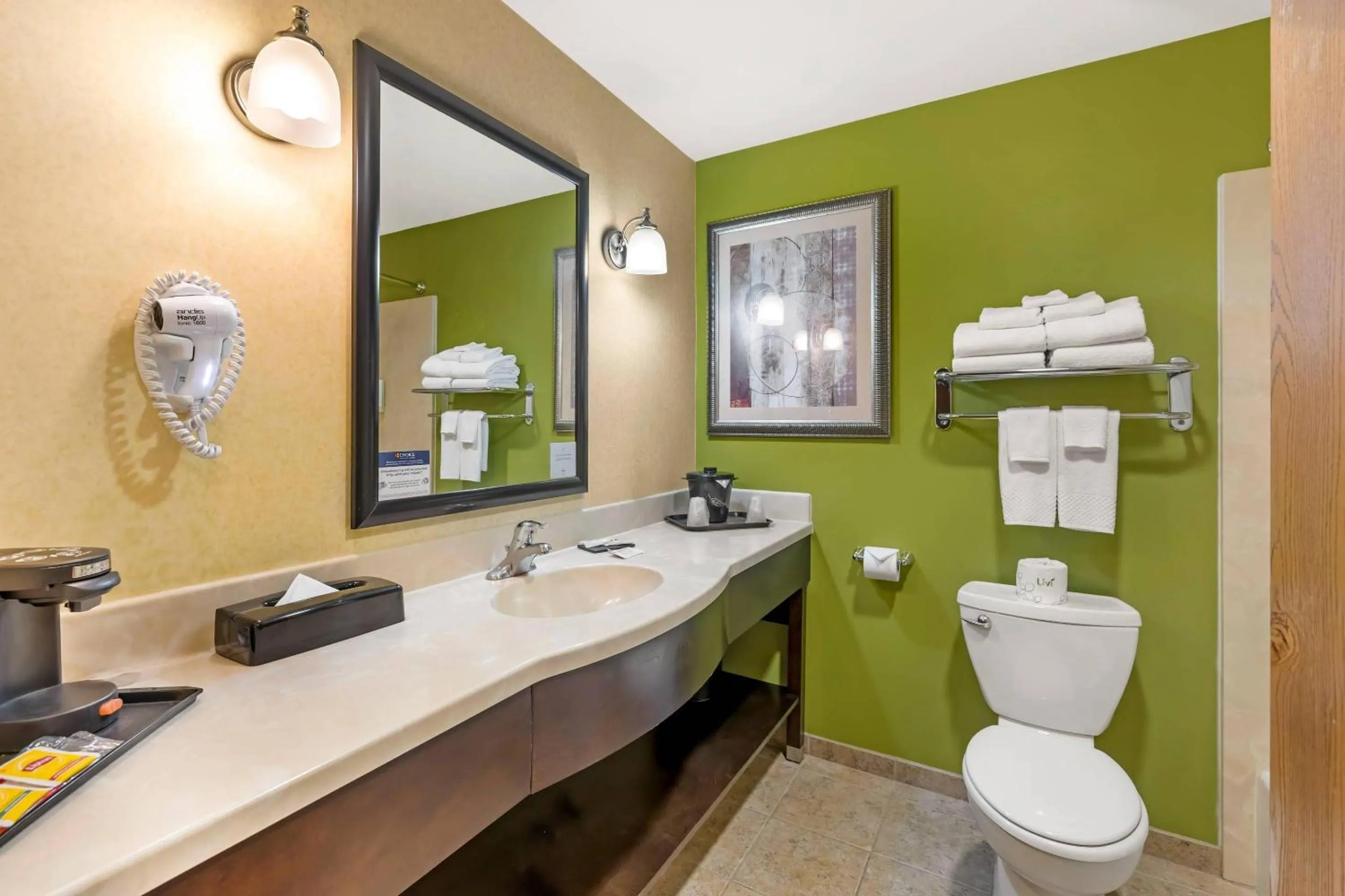 Bedroom in Sleep Inn & Suites Redmond