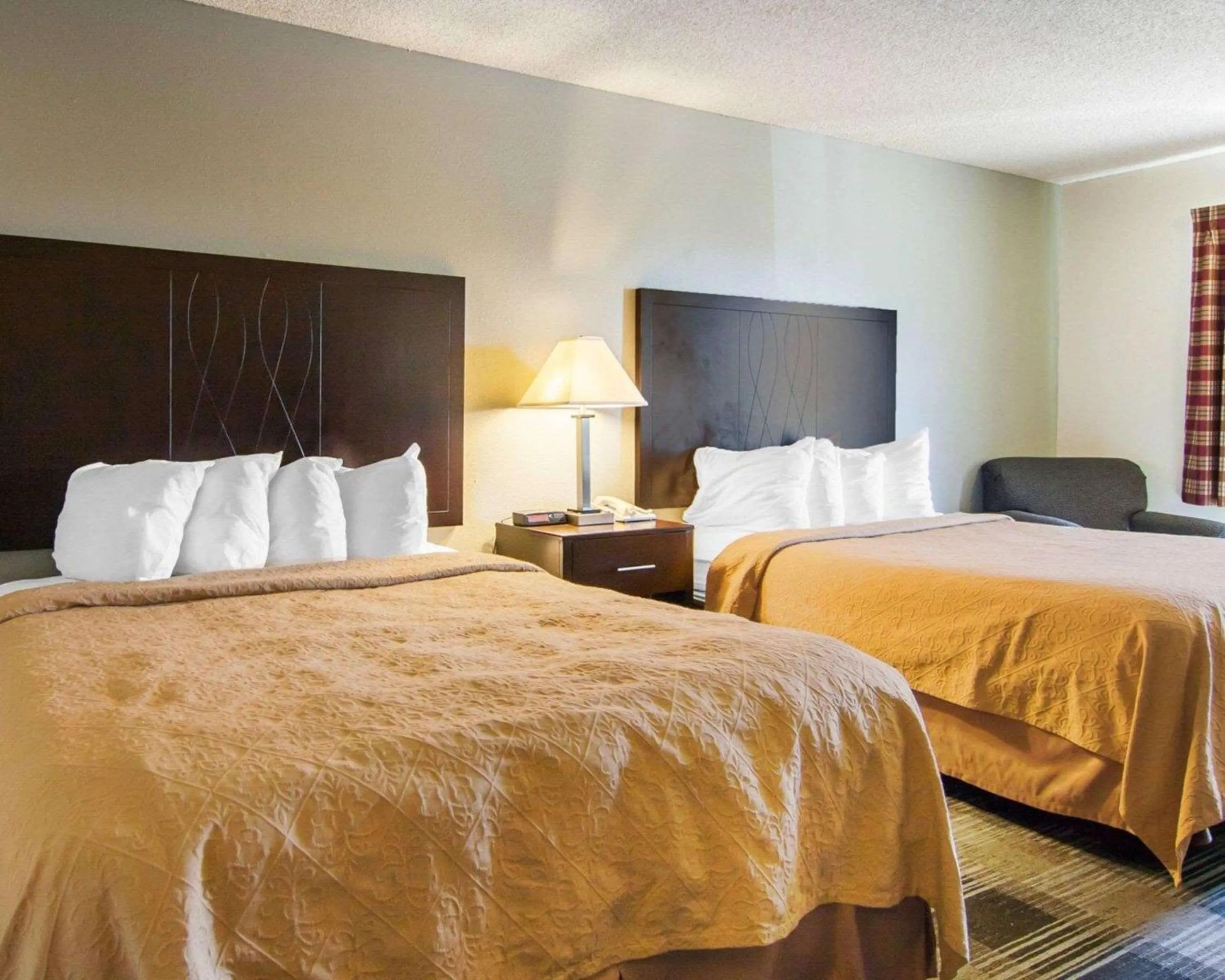 Photo of the whole room in Quality Inn Tigard Portland Southwest