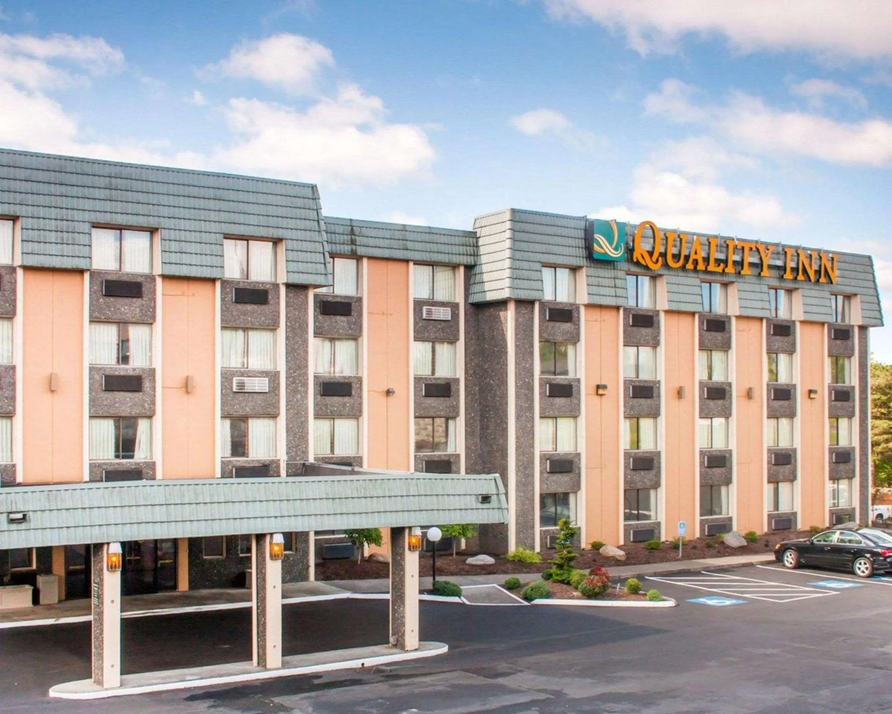 Property Building in Quality Inn Tigard Portland Southwest