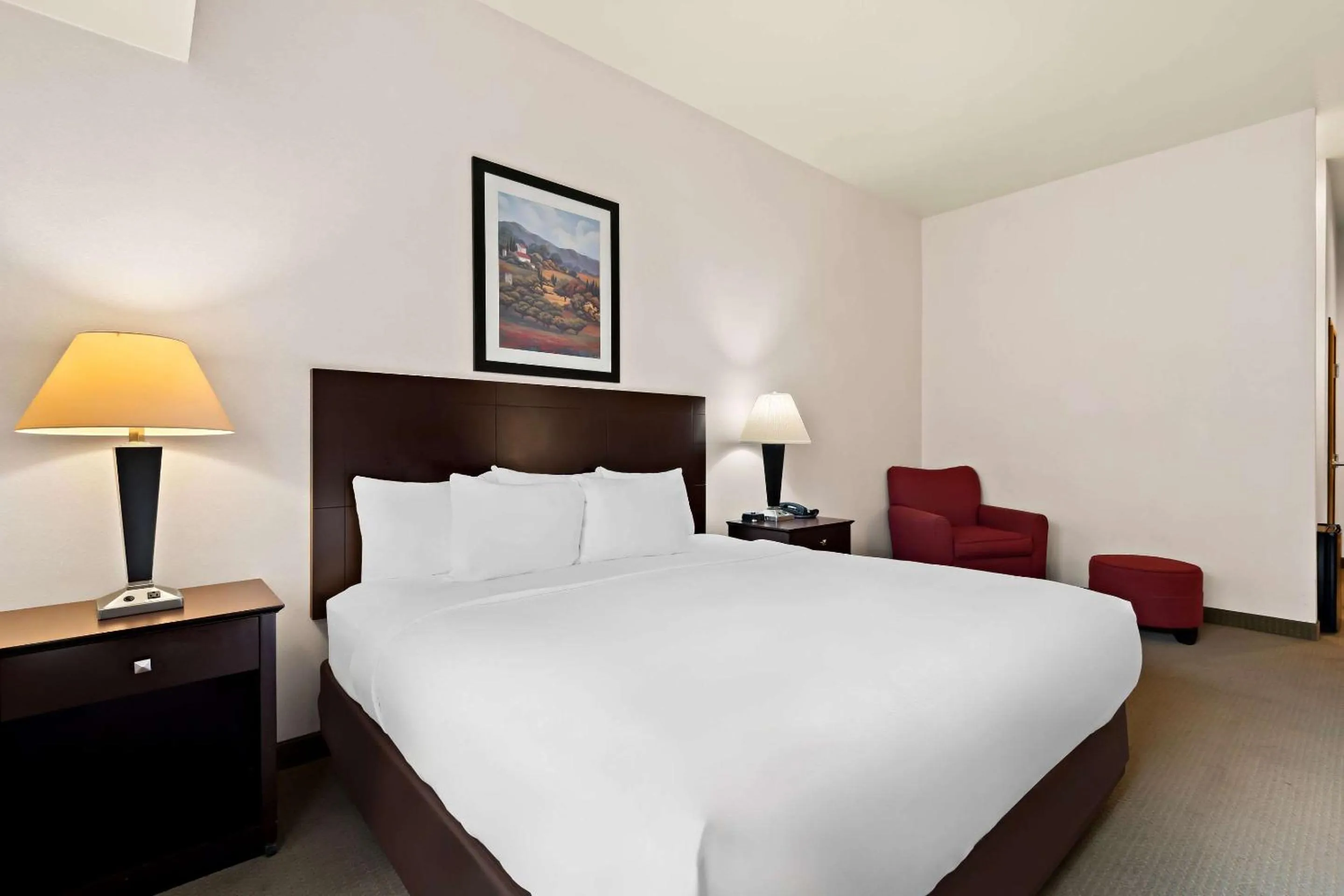 Bedroom, Bed in Comfort Inn & Suites Creswell
