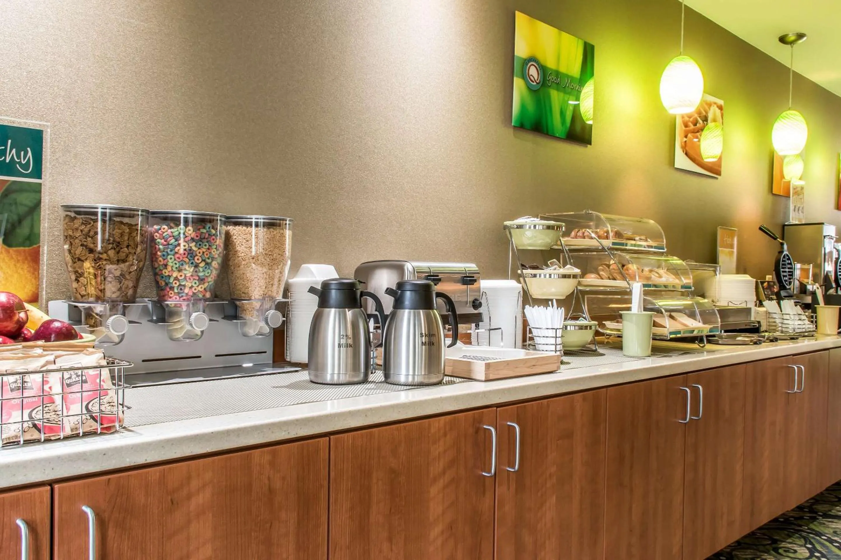 Breakfast in Quality Inn